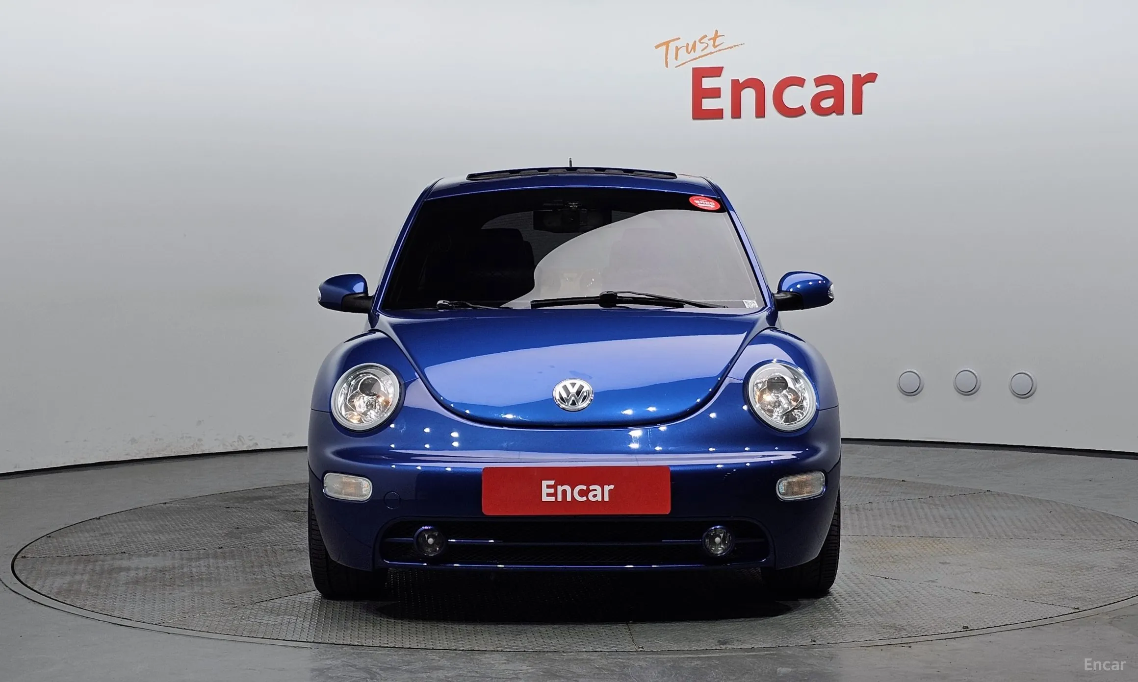 Volkswagen New Beetle превью 2