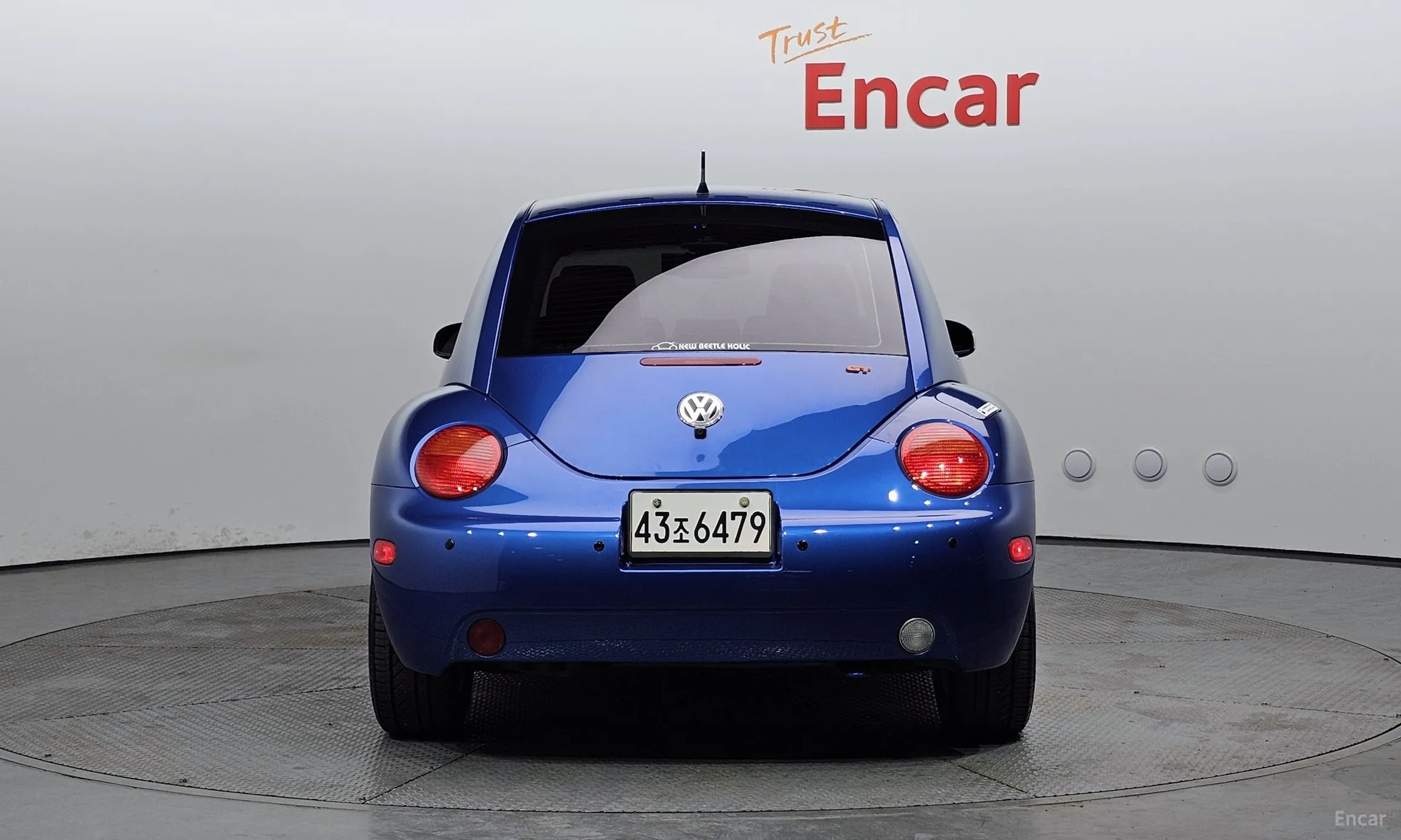 Volkswagen New Beetle превью 3