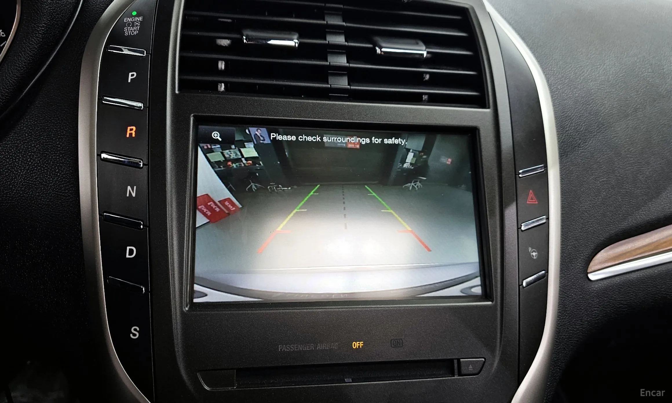 Lincoln MKC превью 15