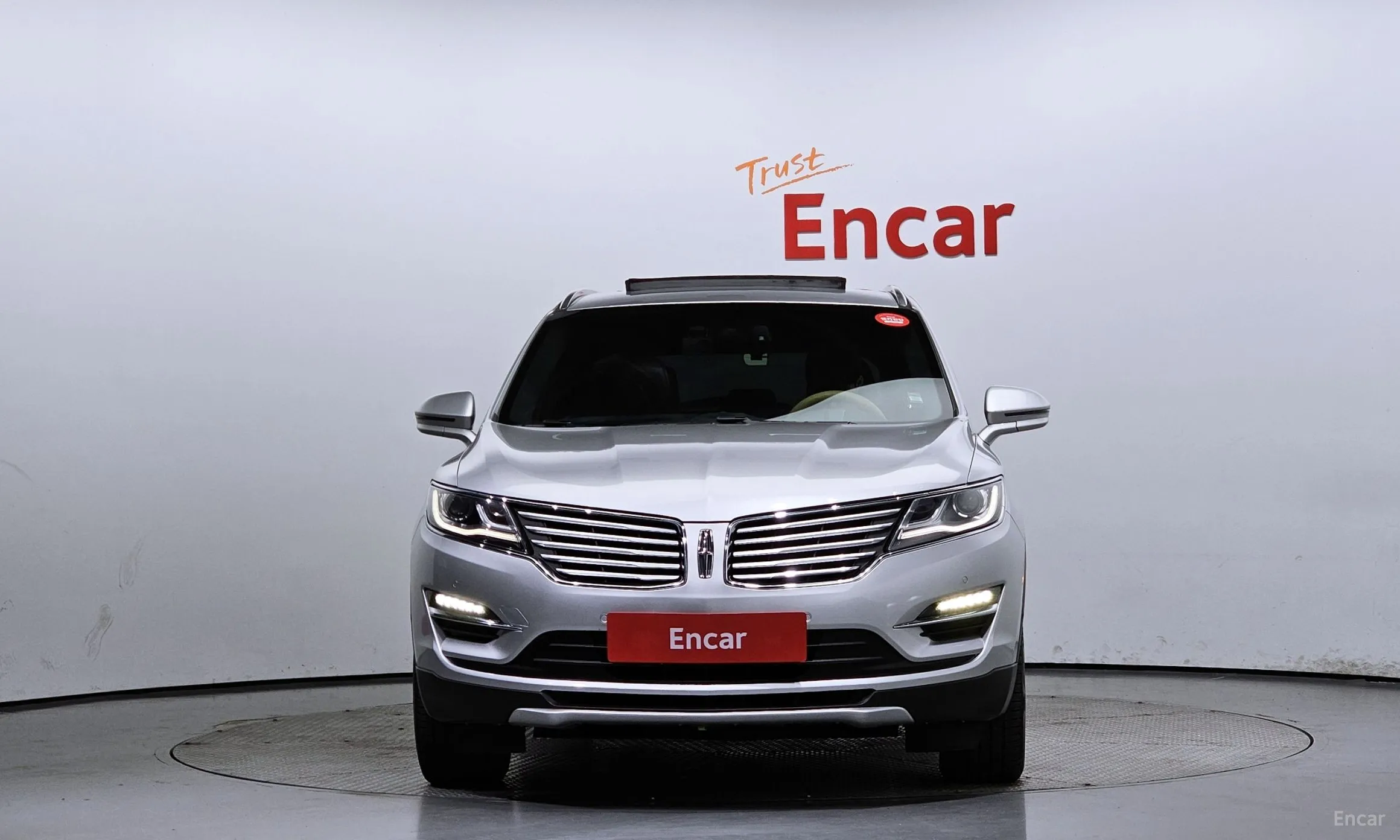 Lincoln MKC превью 3