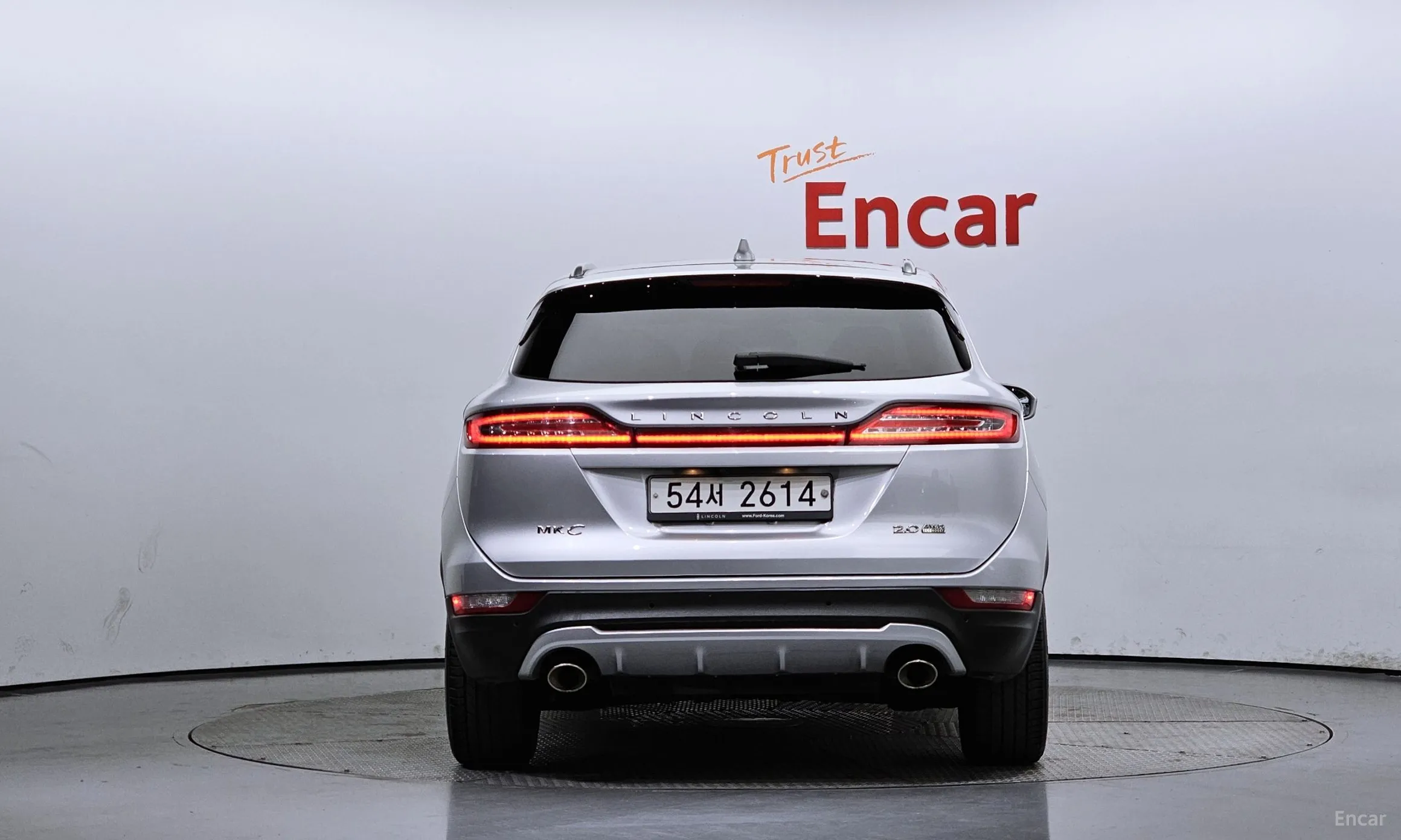 Lincoln MKC превью 4