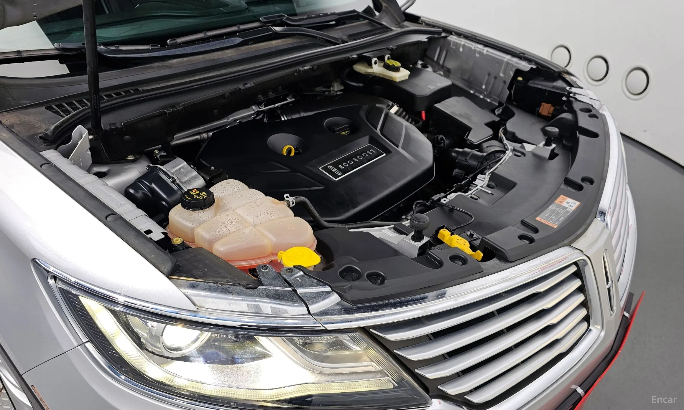 Lincoln MKC превью 6