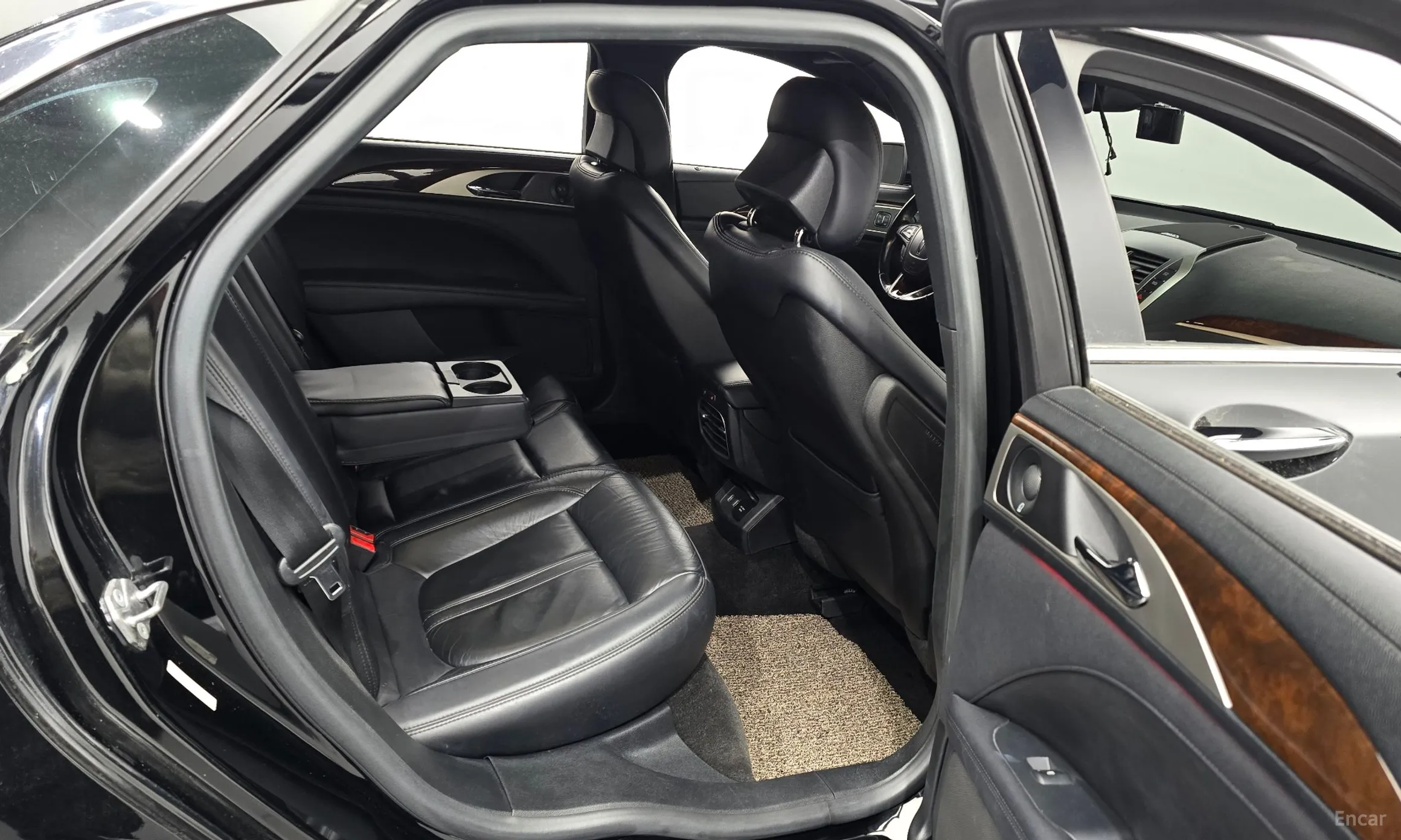 Lincoln New MKZ превью 12