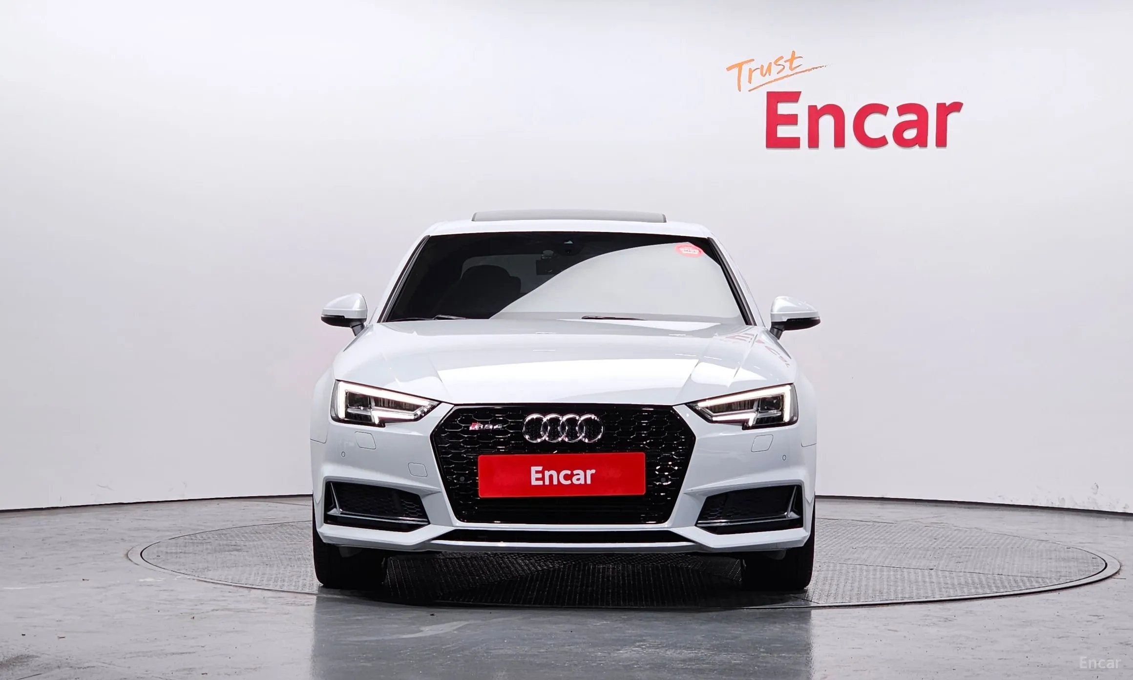 Audi A4 (B9)