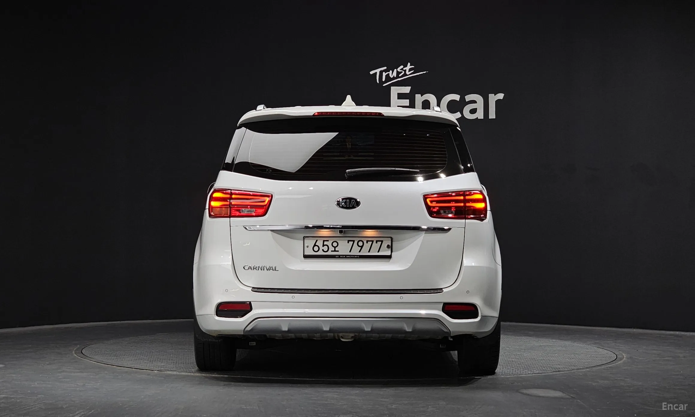 Kia Carnival превью 3