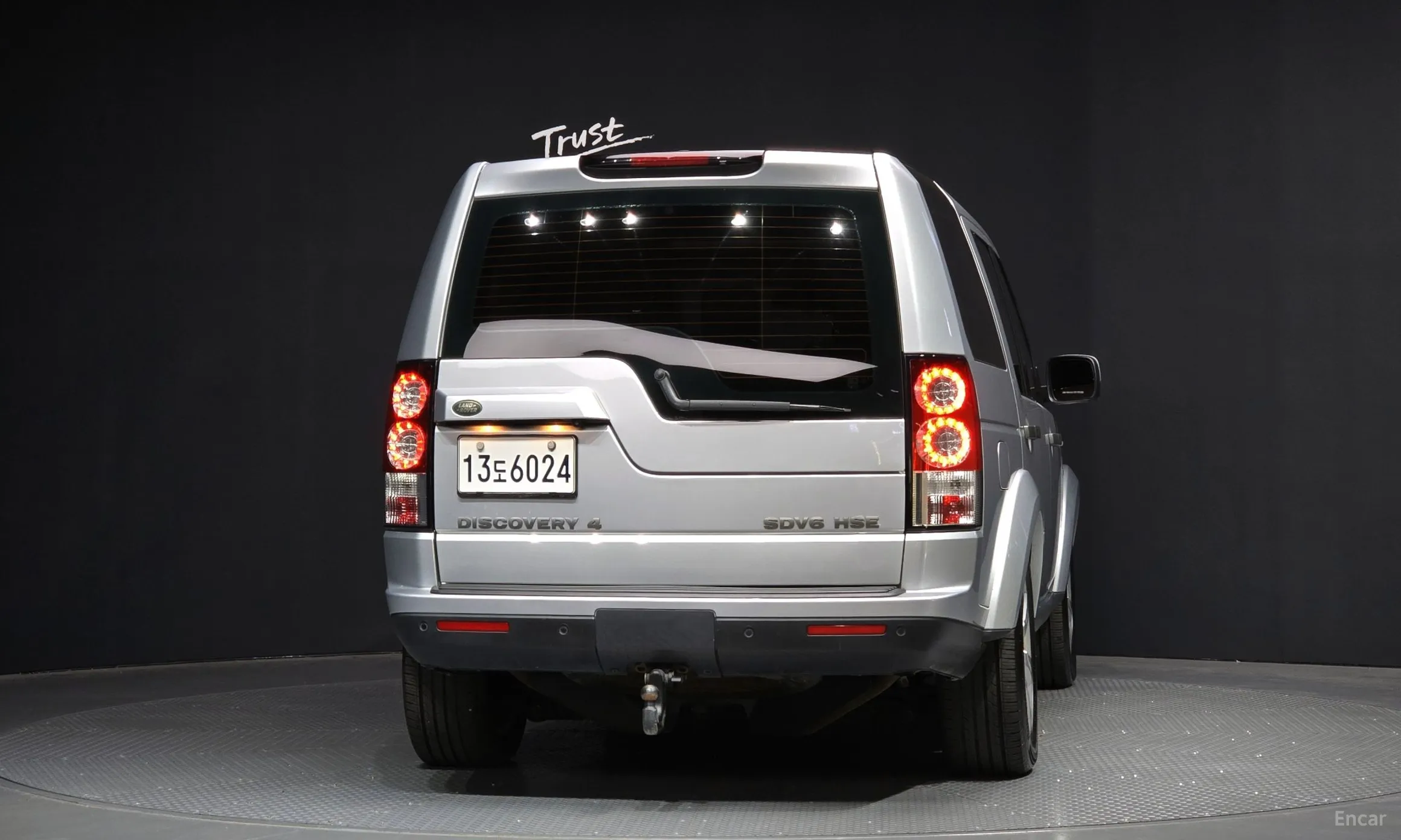 Land Rover Discovery 4 превью 3