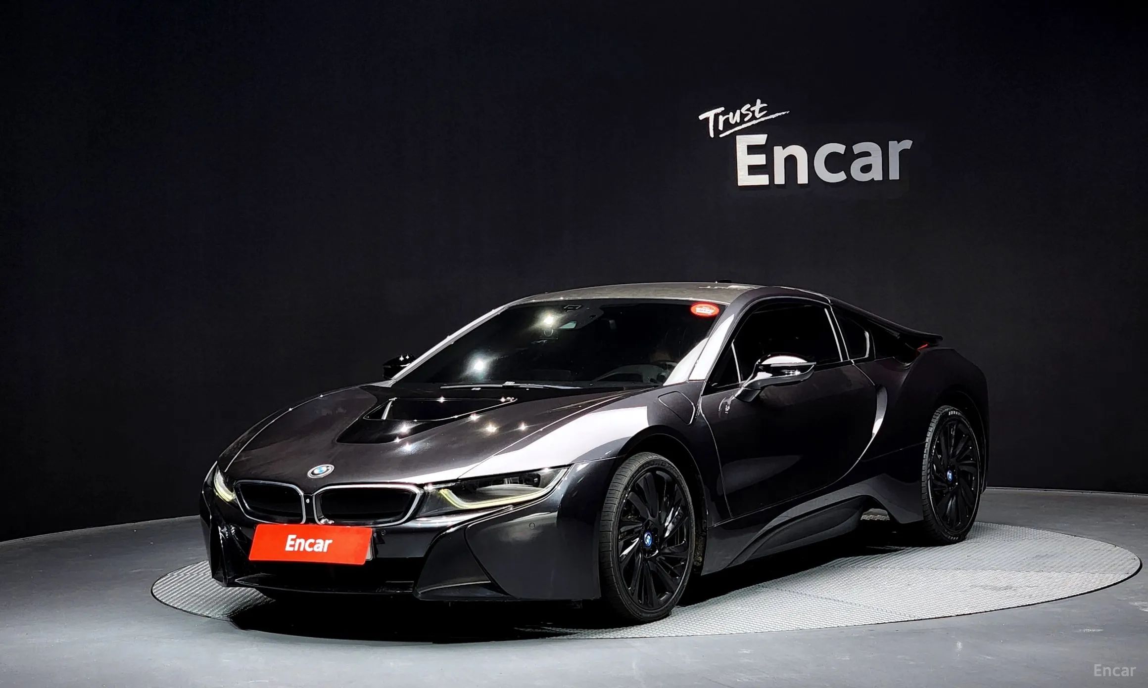 i8