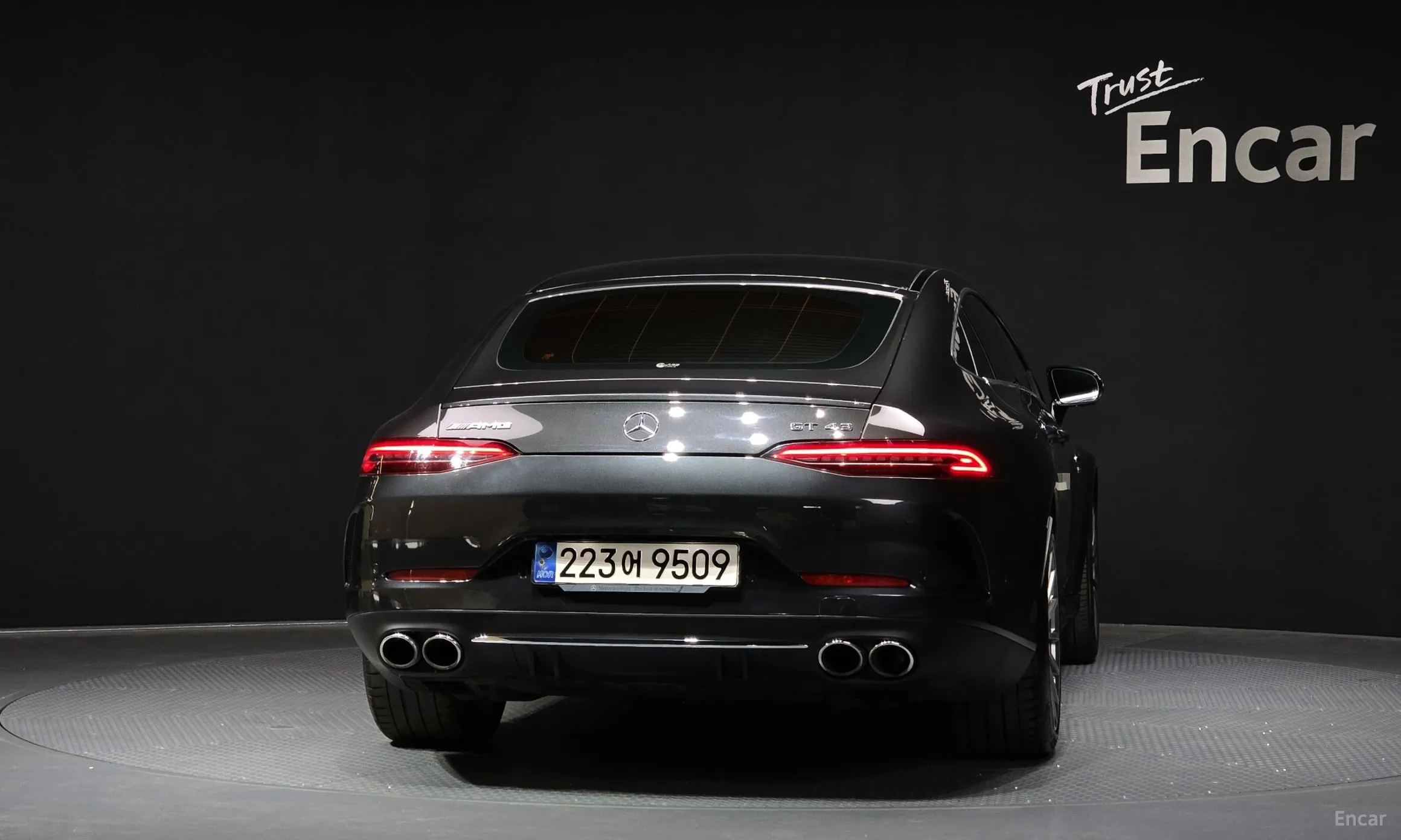 Mercedes Benz AMG GT превью 3