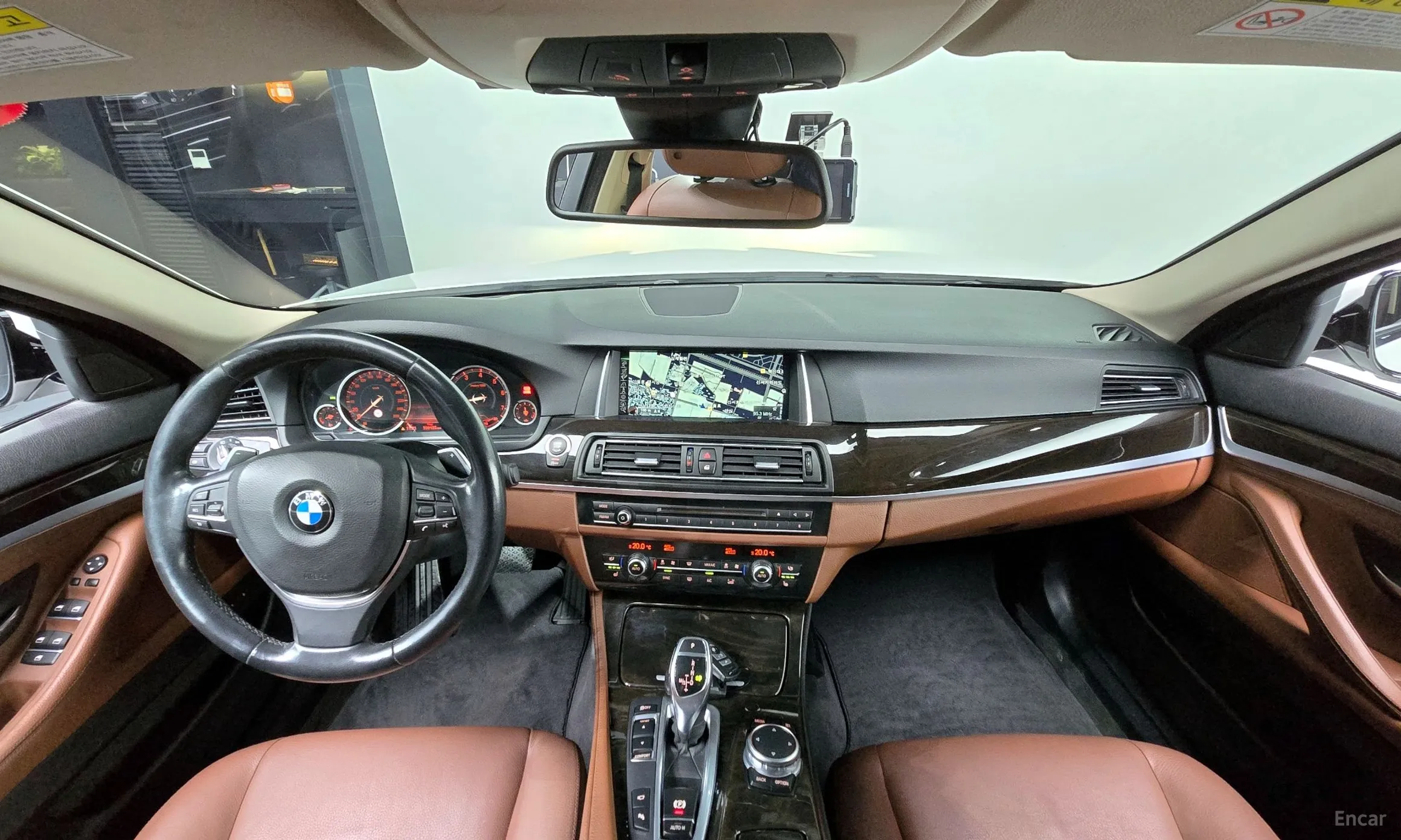 BMW 5 Series (F10) превью 4