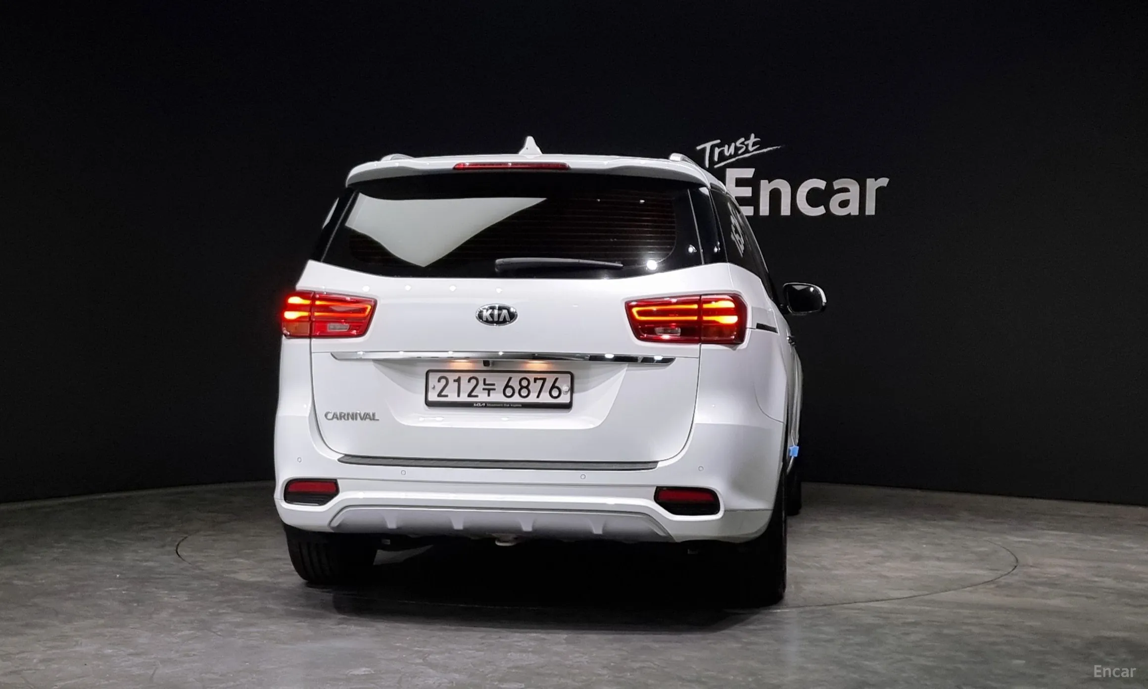 Kia Carnival превью 3