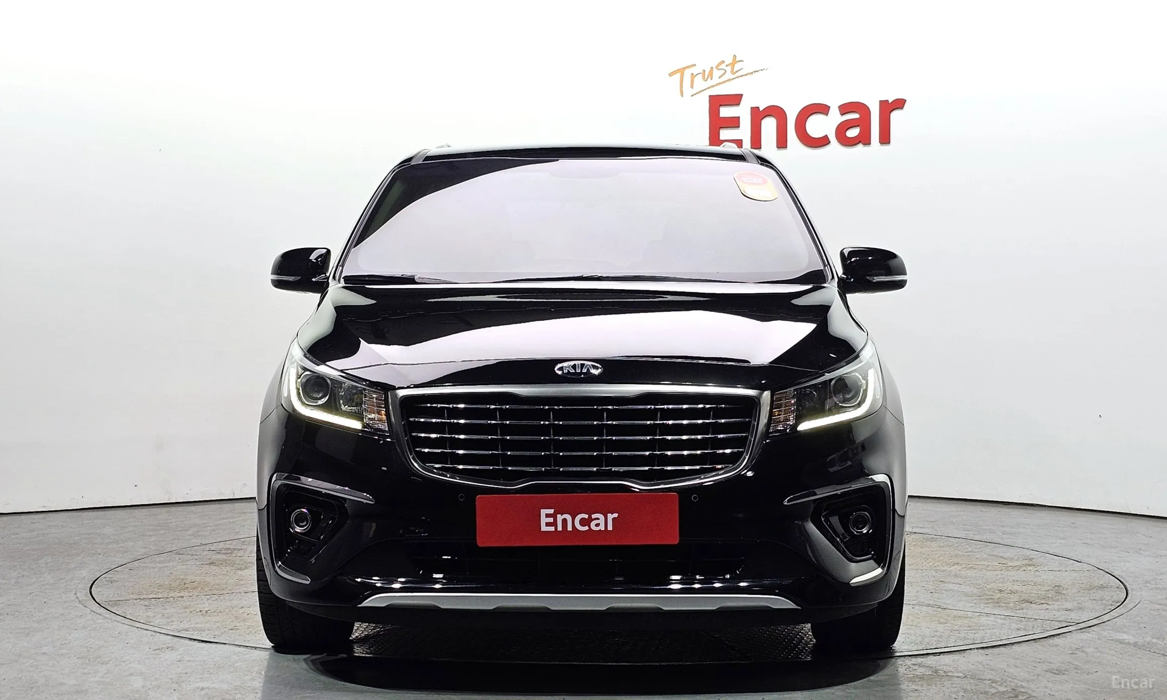 Kia Carnival превью 2