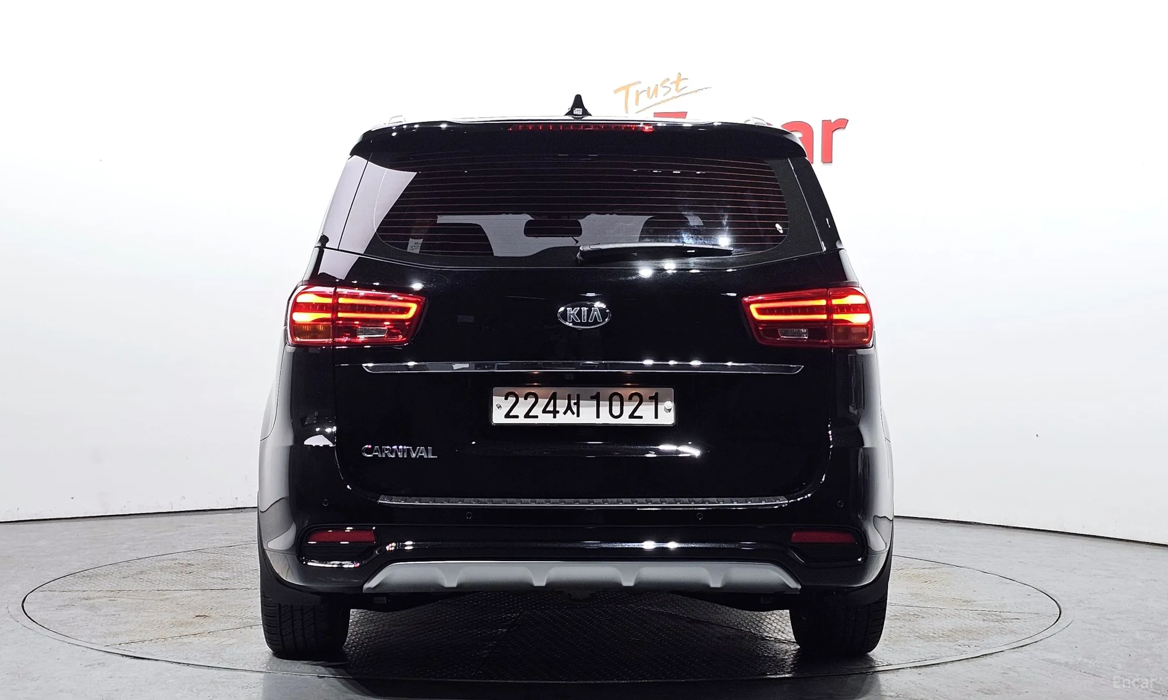 Kia Carnival превью 3