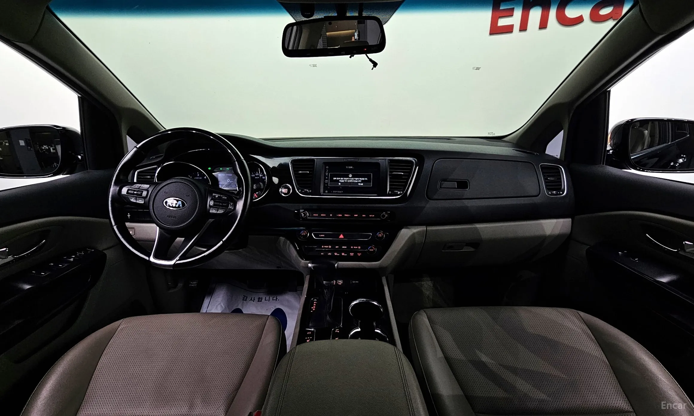 Kia Carnival превью 4