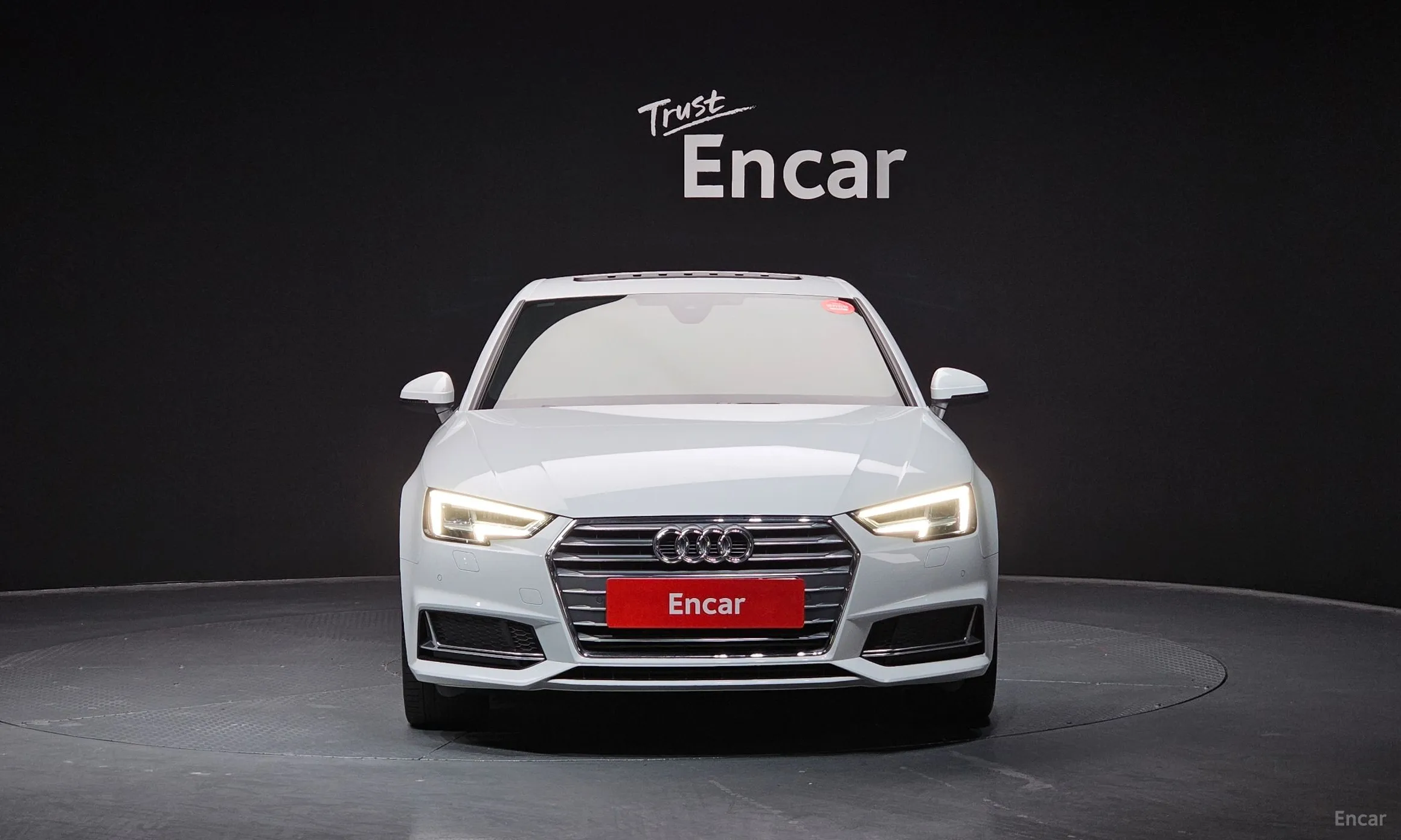 Audi A4 (B9) превью 2