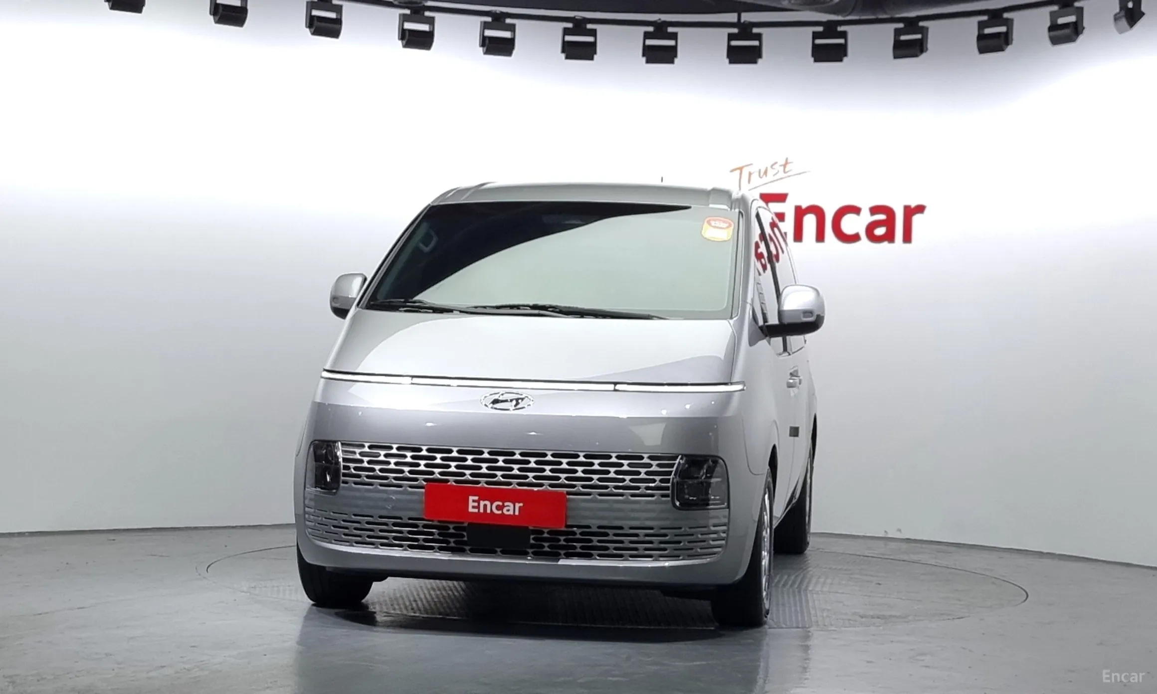 Hyundai Staria превью 2