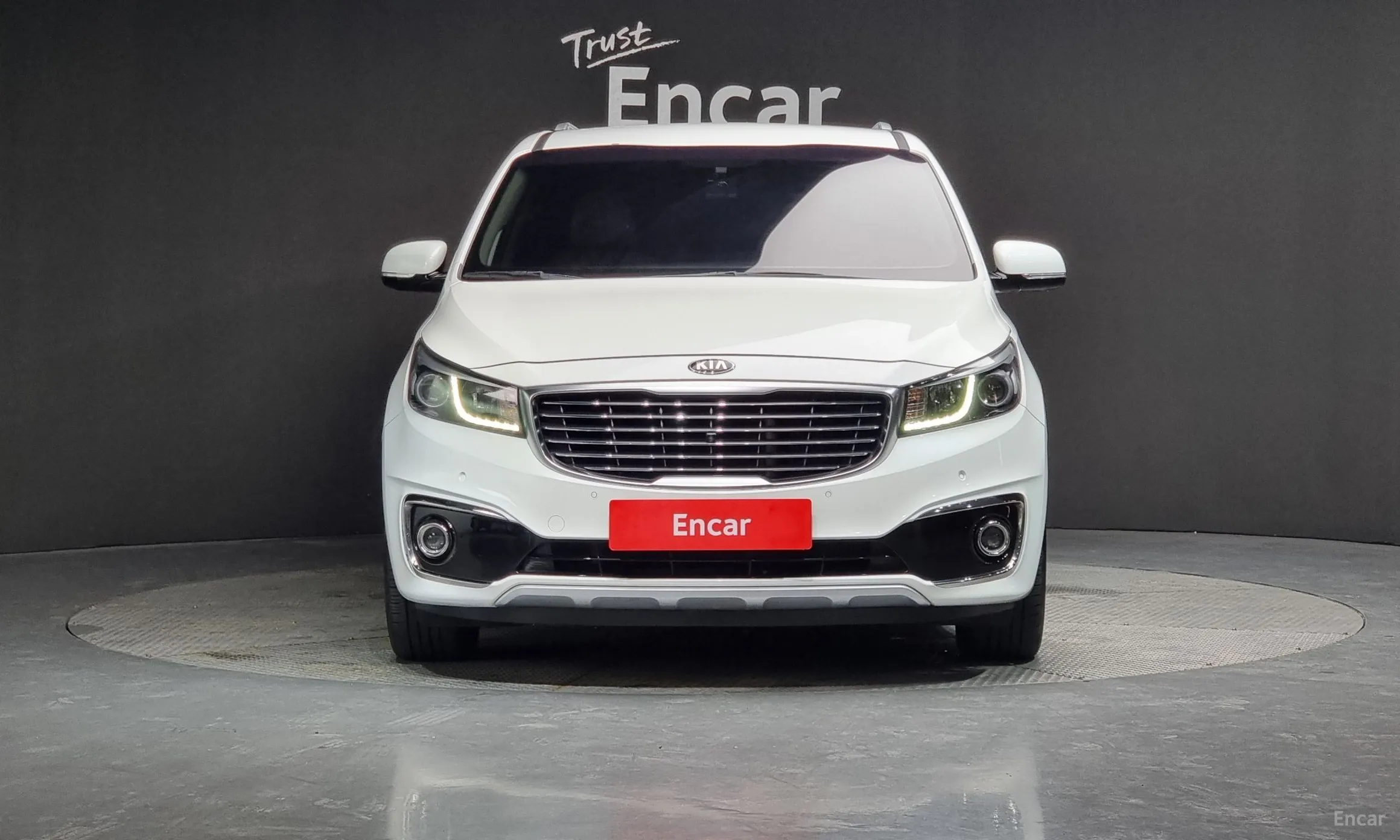 Kia Carnival превью 2