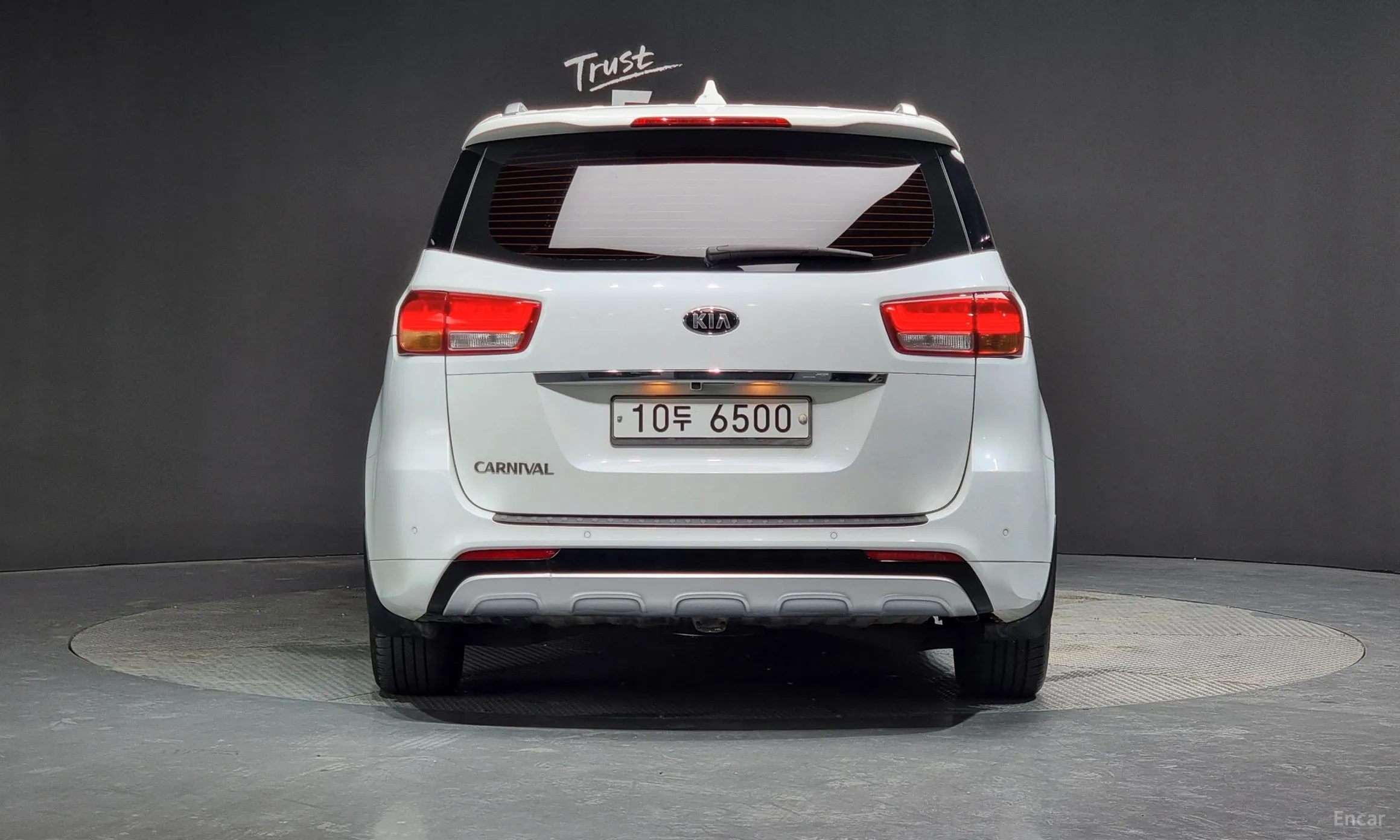 Kia Carnival превью 3