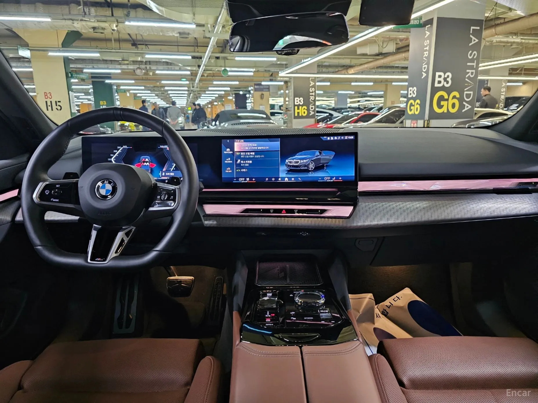 BMW 5 Series (G60) превью 4