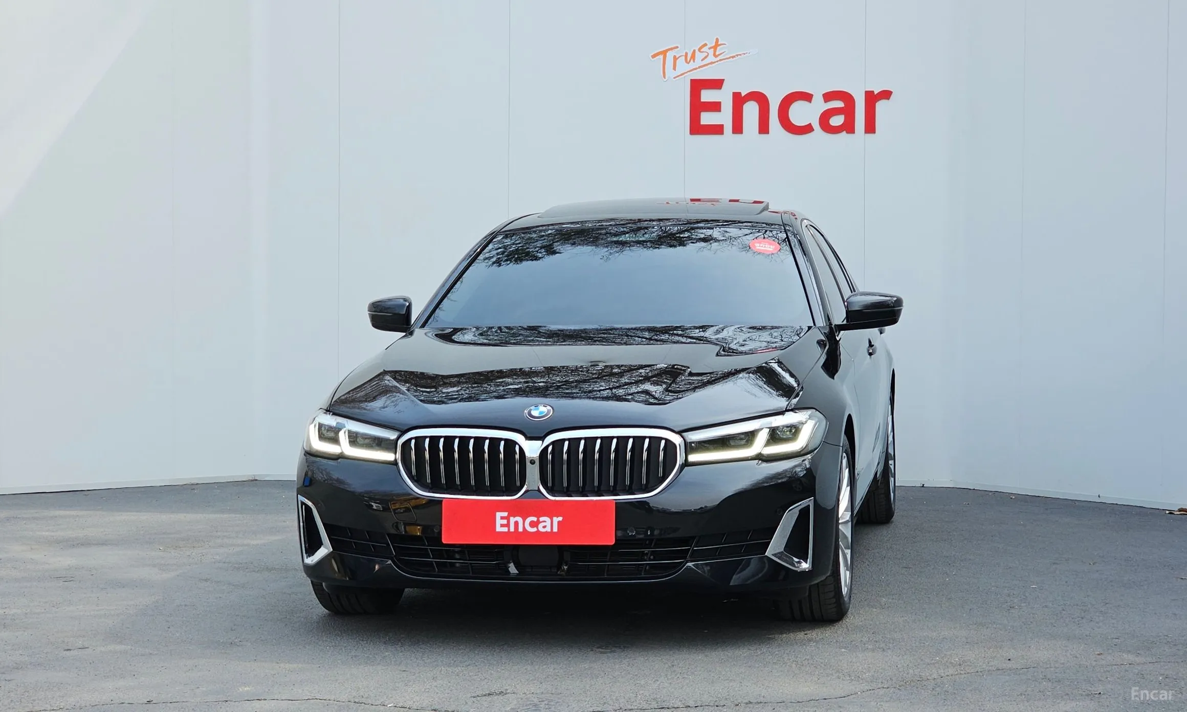 BMW 5 Series (G30) превью 2