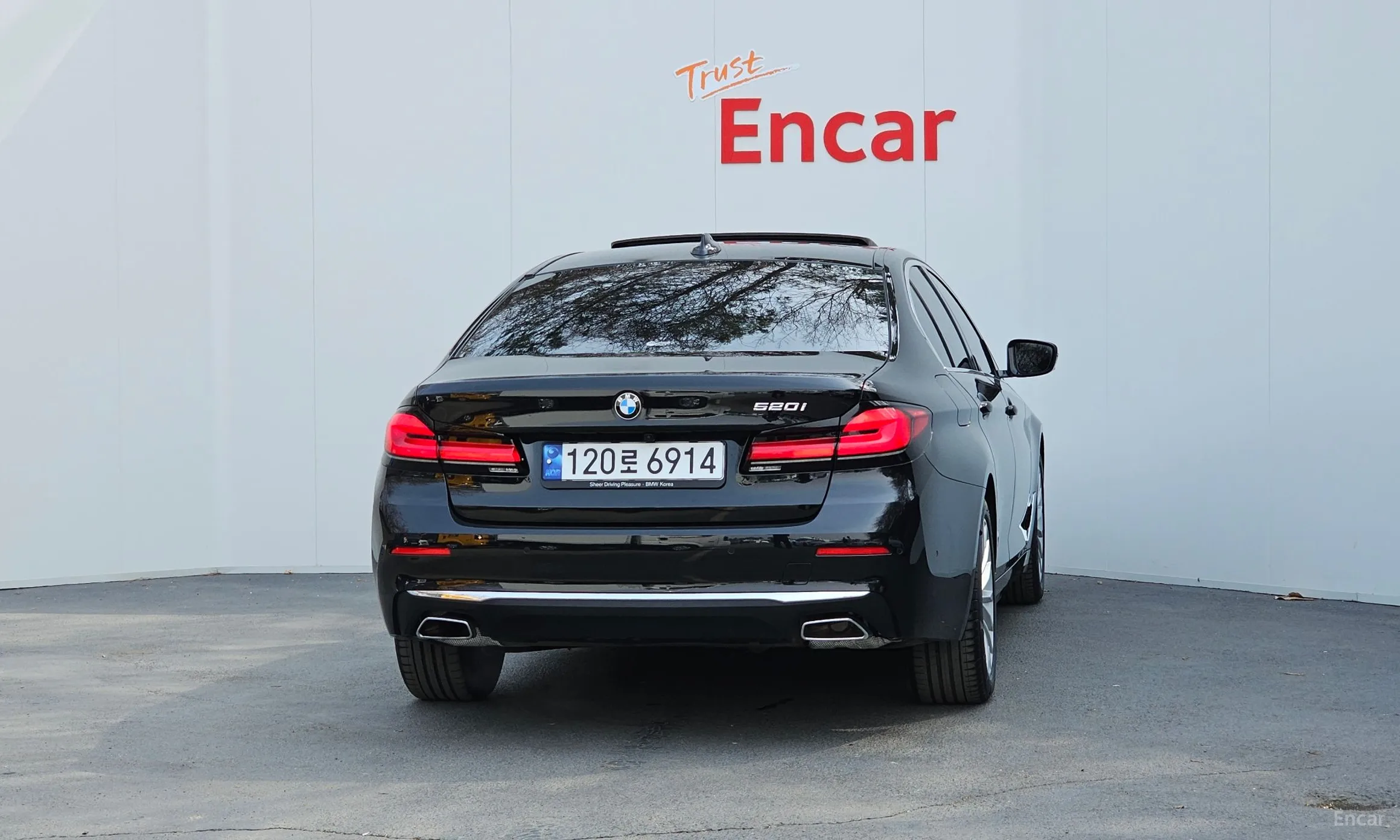 BMW 5 Series (G30) превью 3