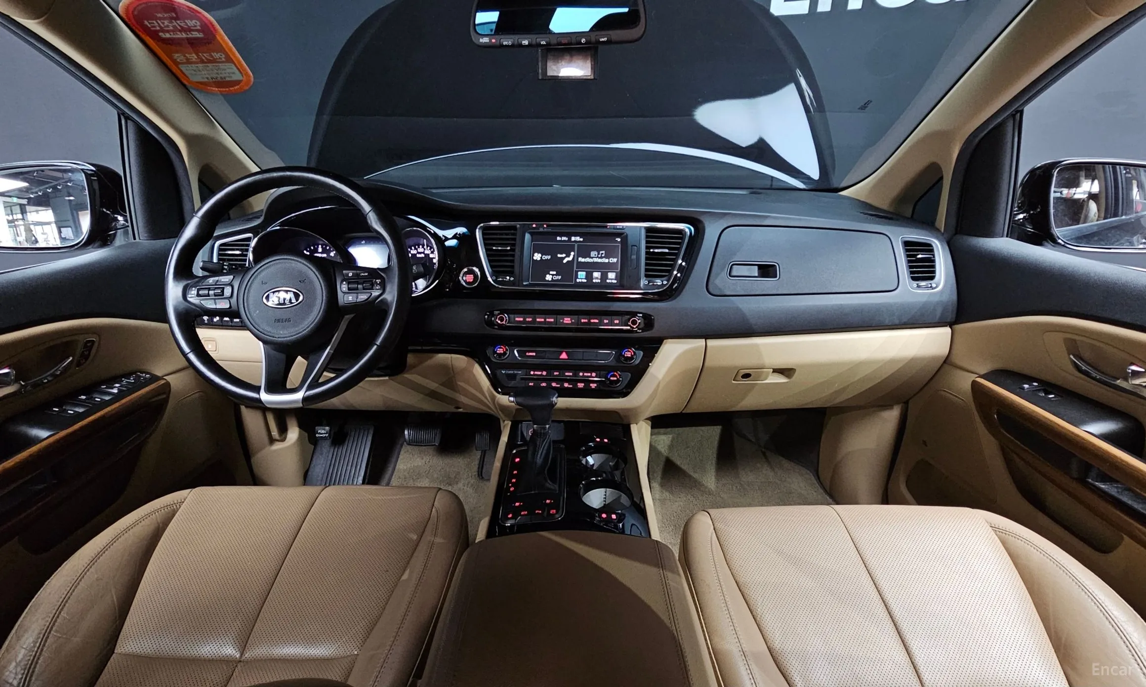 Kia Carnival превью 4