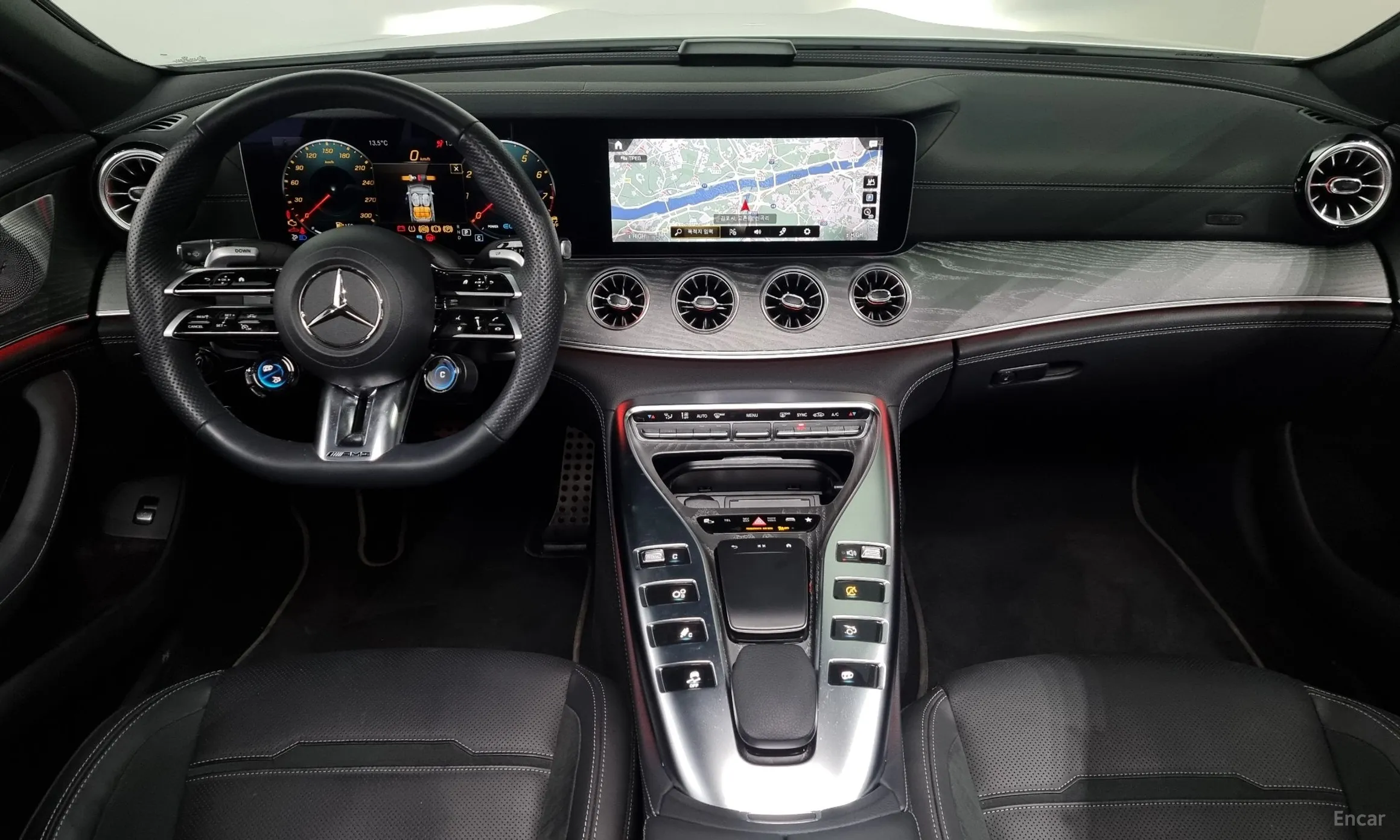 Mercedes Benz AMG GT превью 4