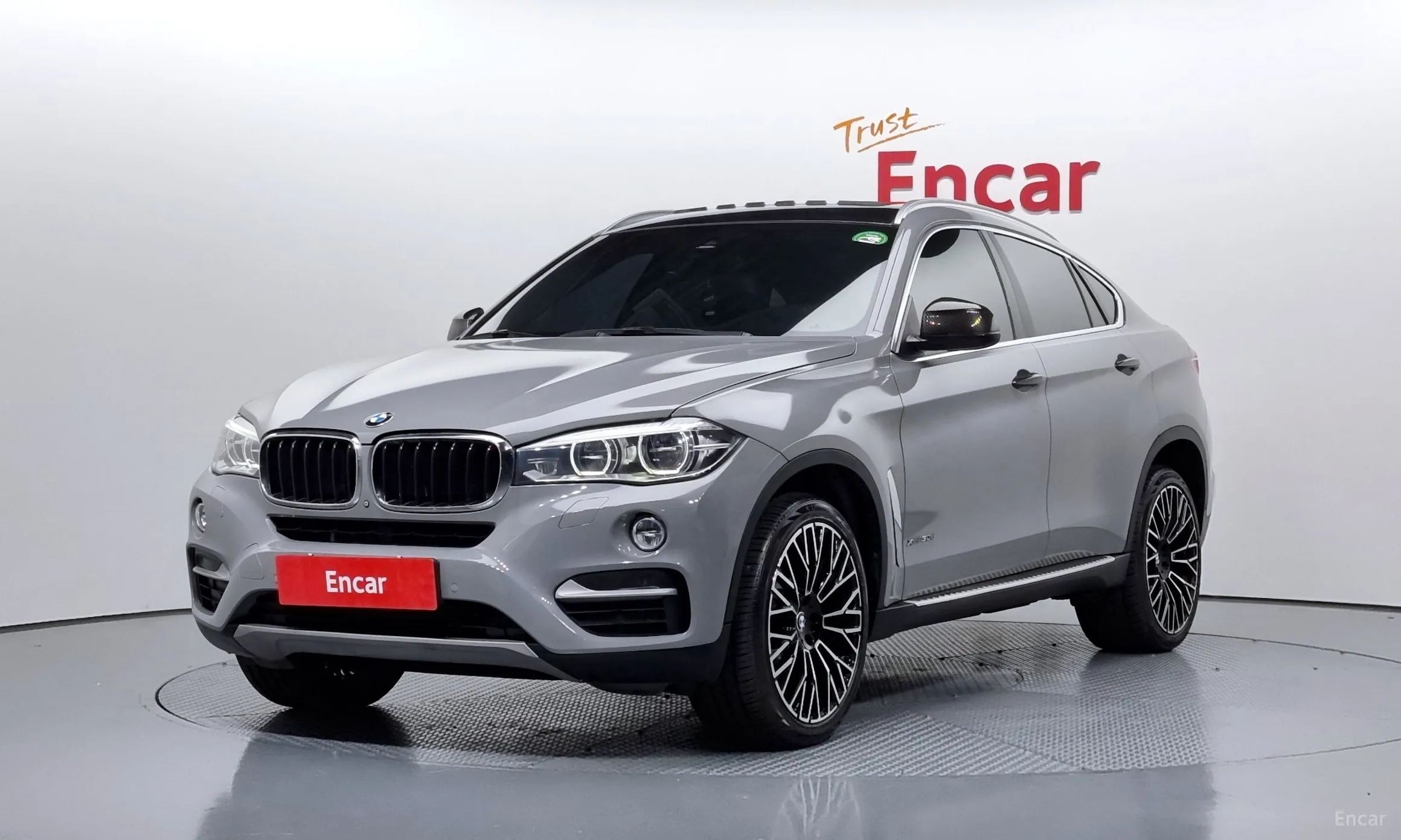 X6 (F16)