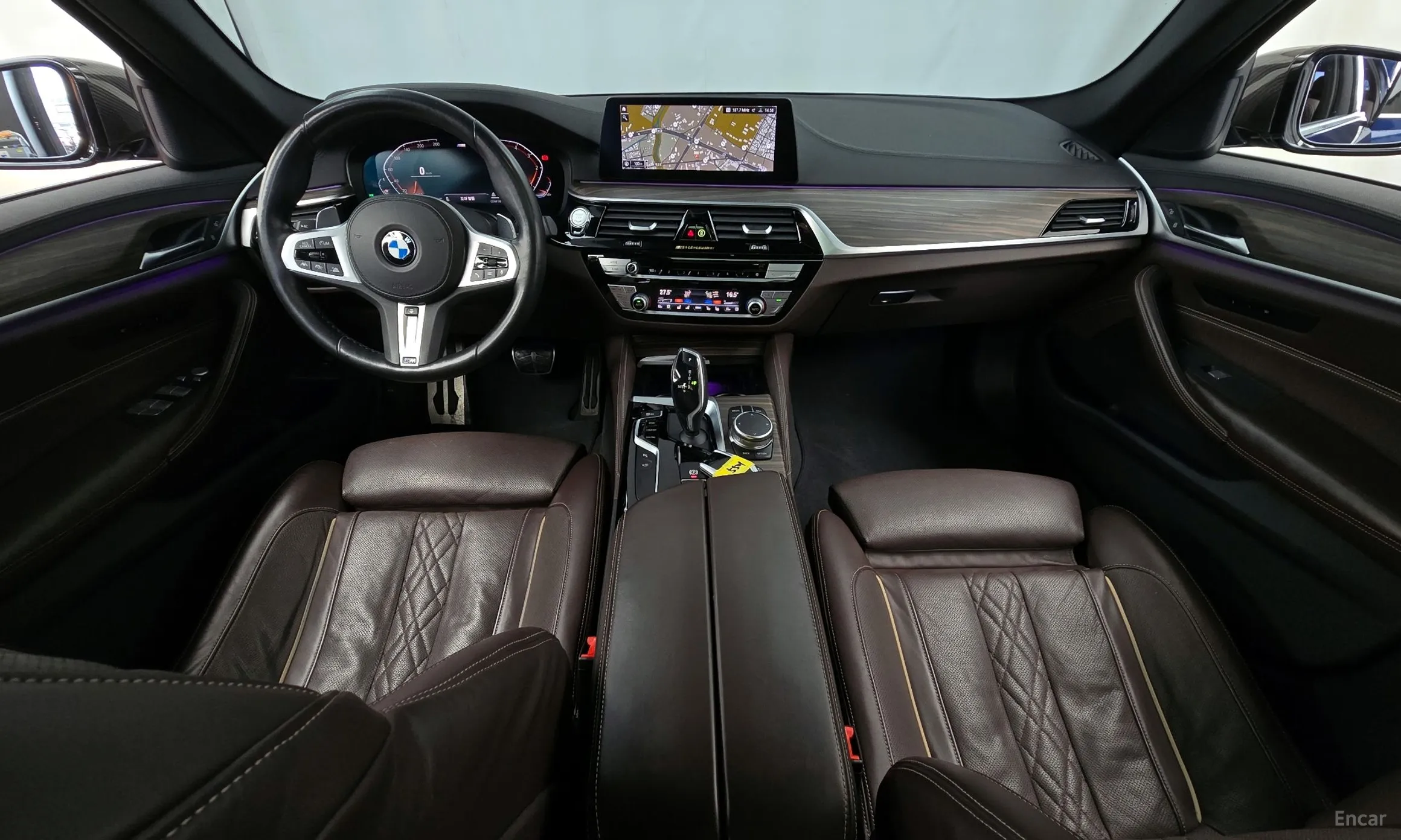 BMW 5 Series (G30) превью 4