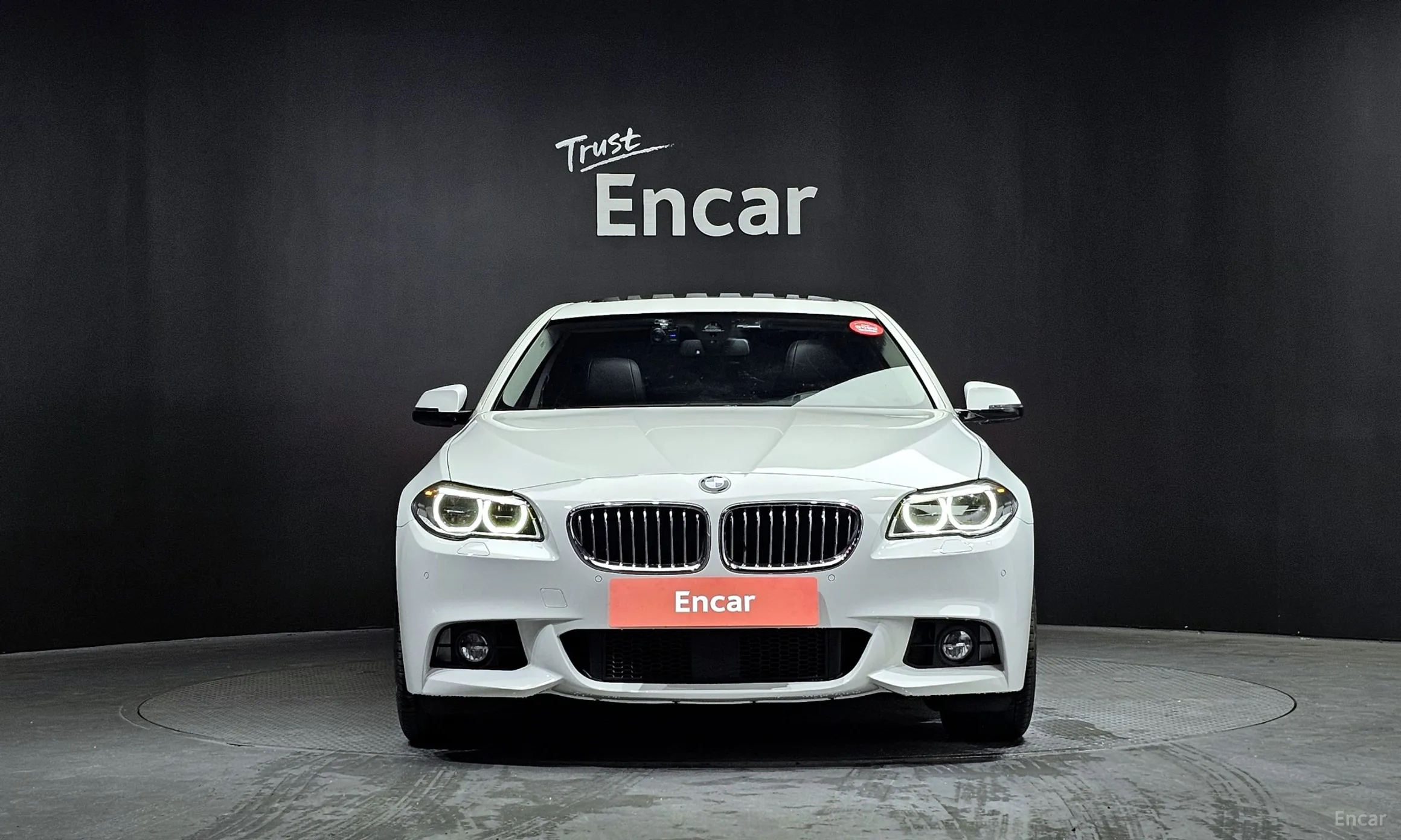 BMW 5 Series (F10) превью 2