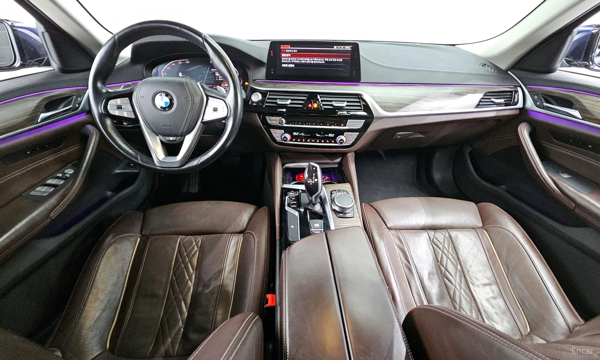 BMW 5 Series (G30) превью 4