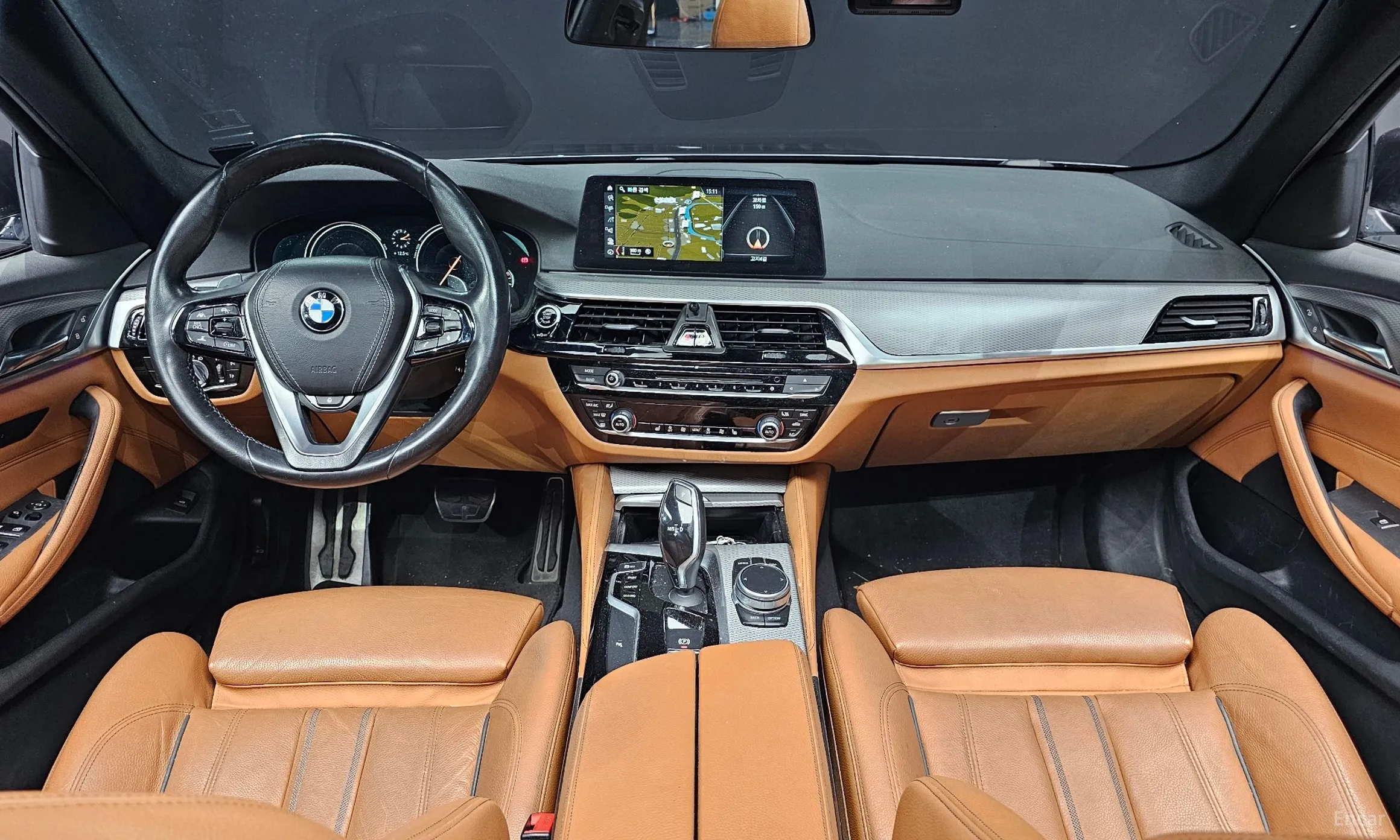 BMW 5 Series (G30) превью 4