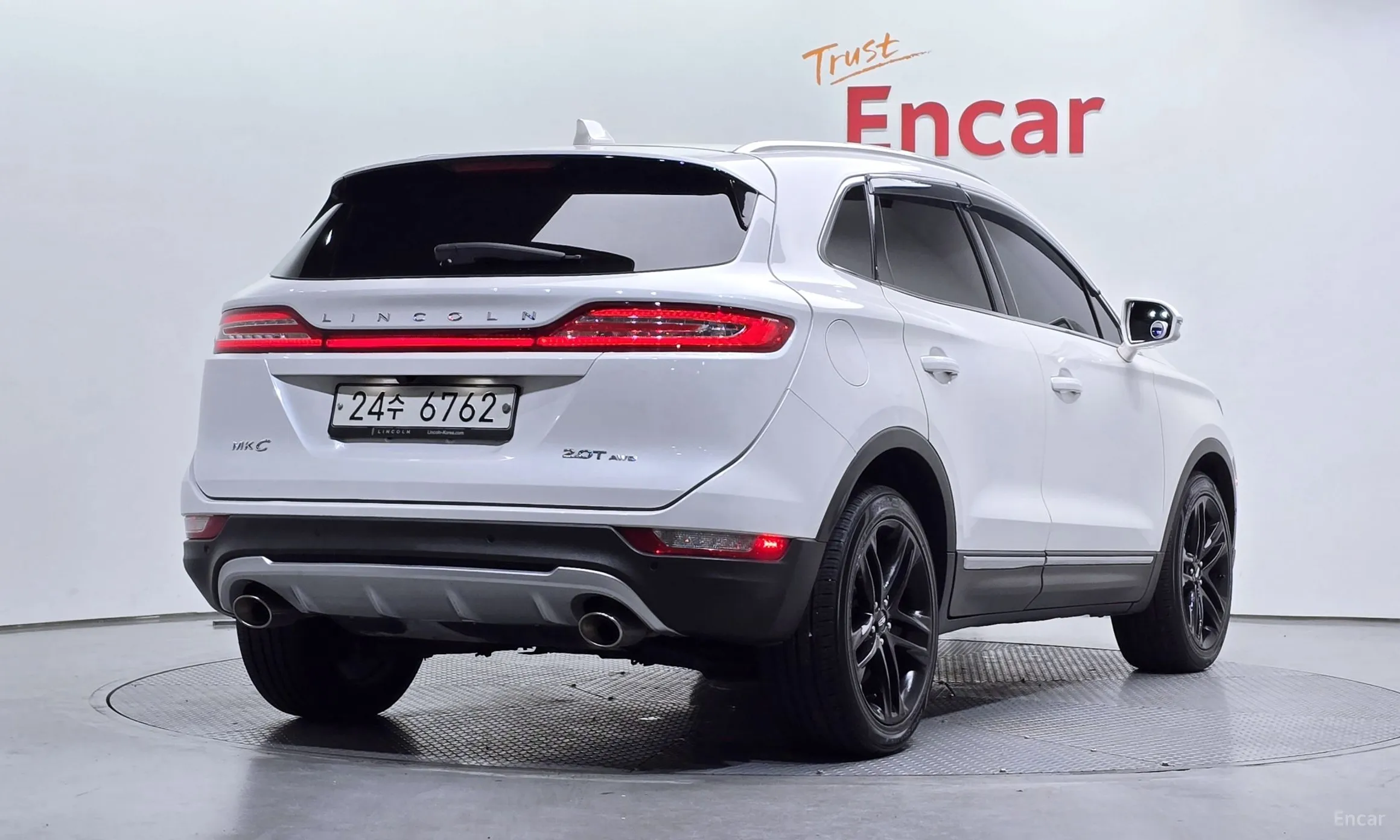 Lincoln MKC превью 2