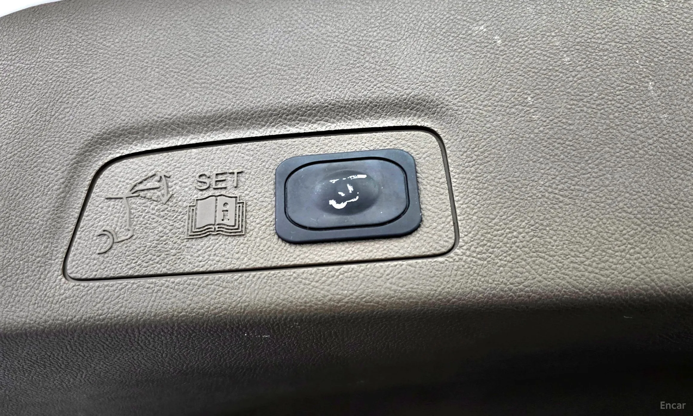 Lincoln MKC превью 20