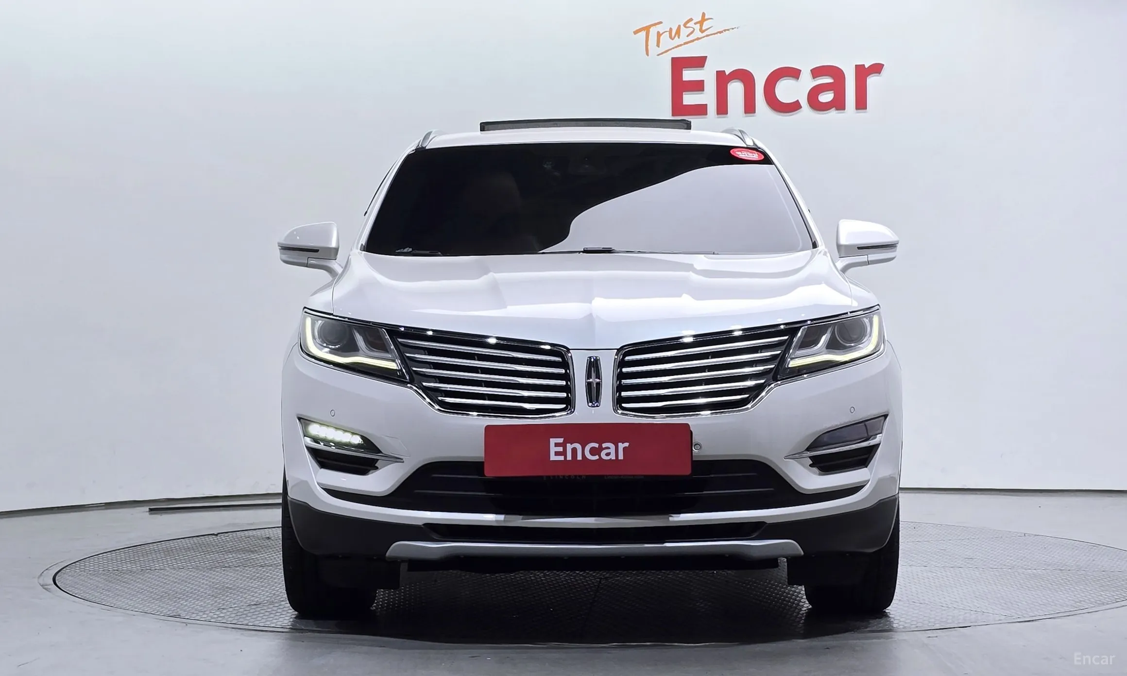 Lincoln MKC превью 3