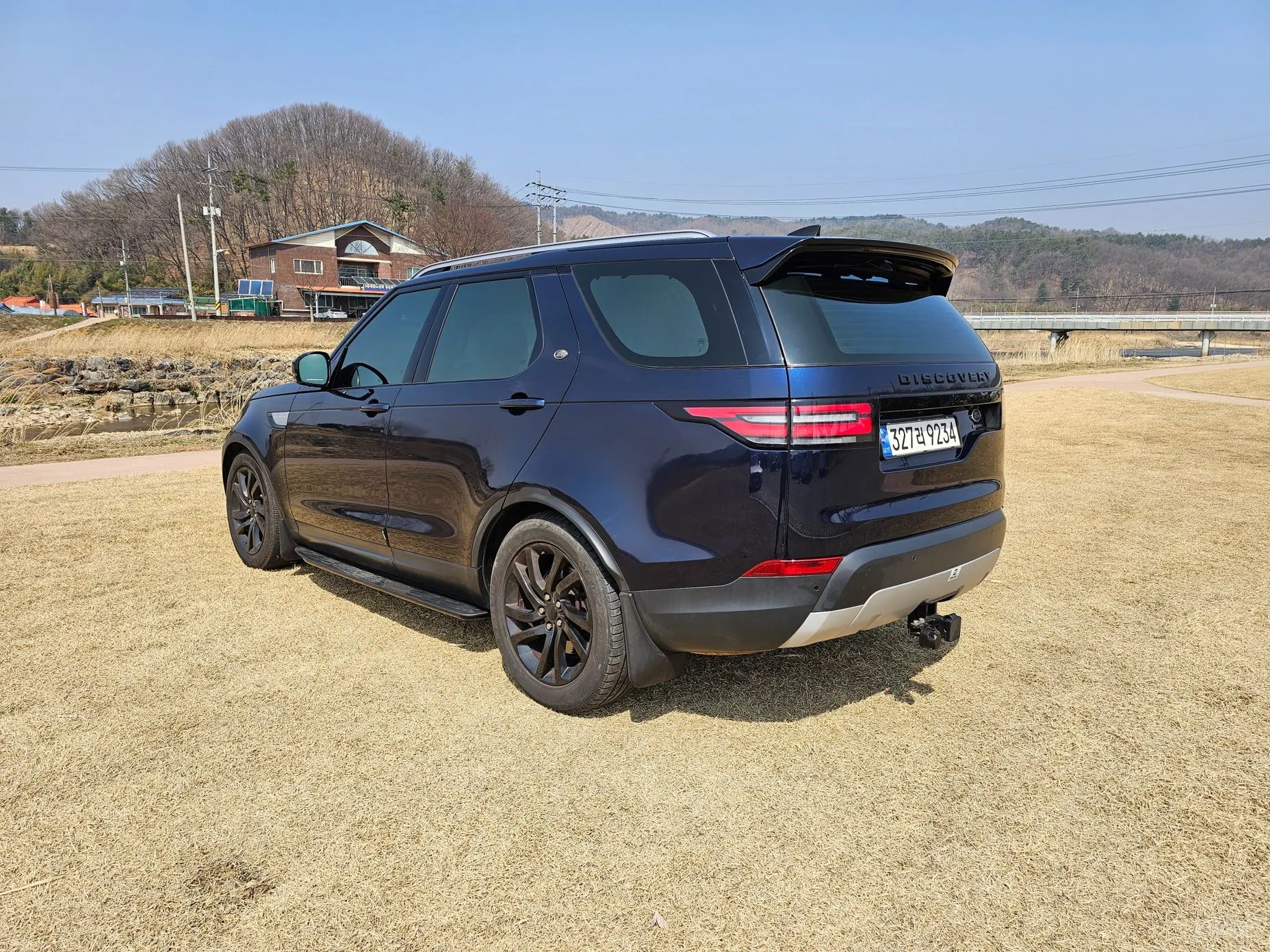 Land Rover Discovery 5 превью 3