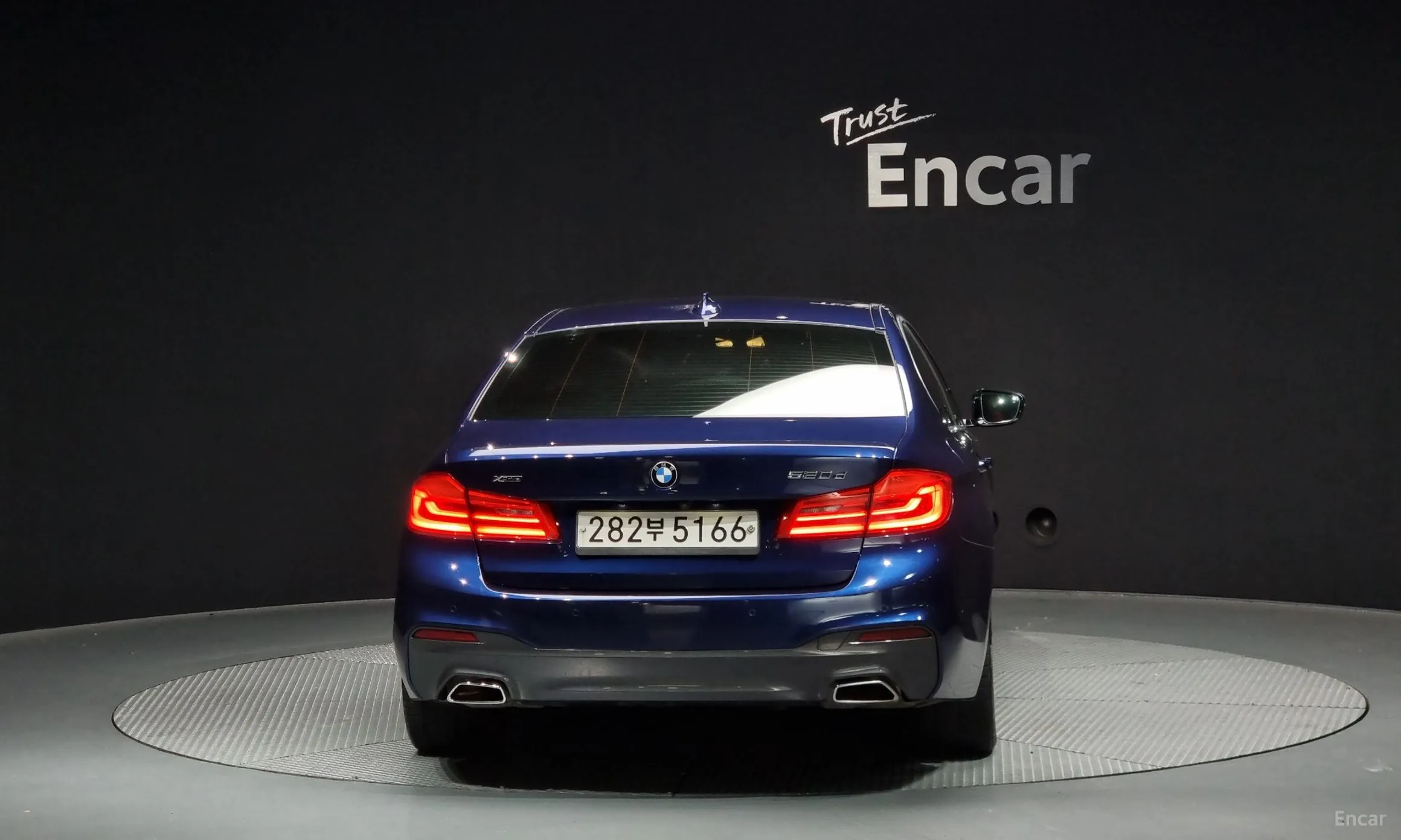 BMW 5 Series (G30) превью 3