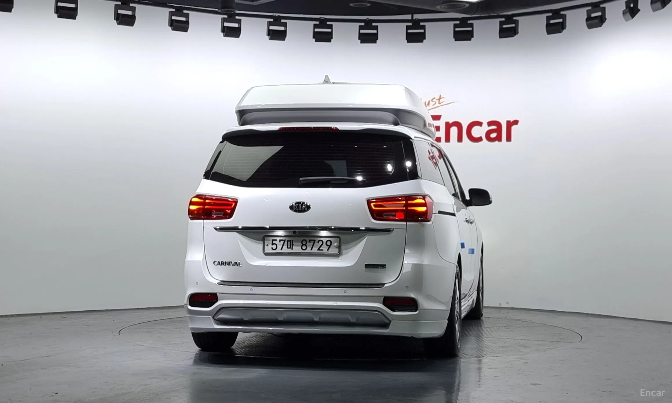 Kia Carnival превью 3
