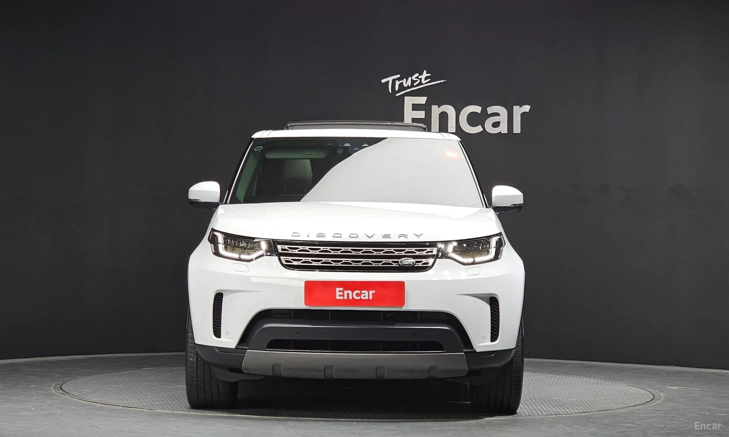 Land Rover Discovery 5 превью 2