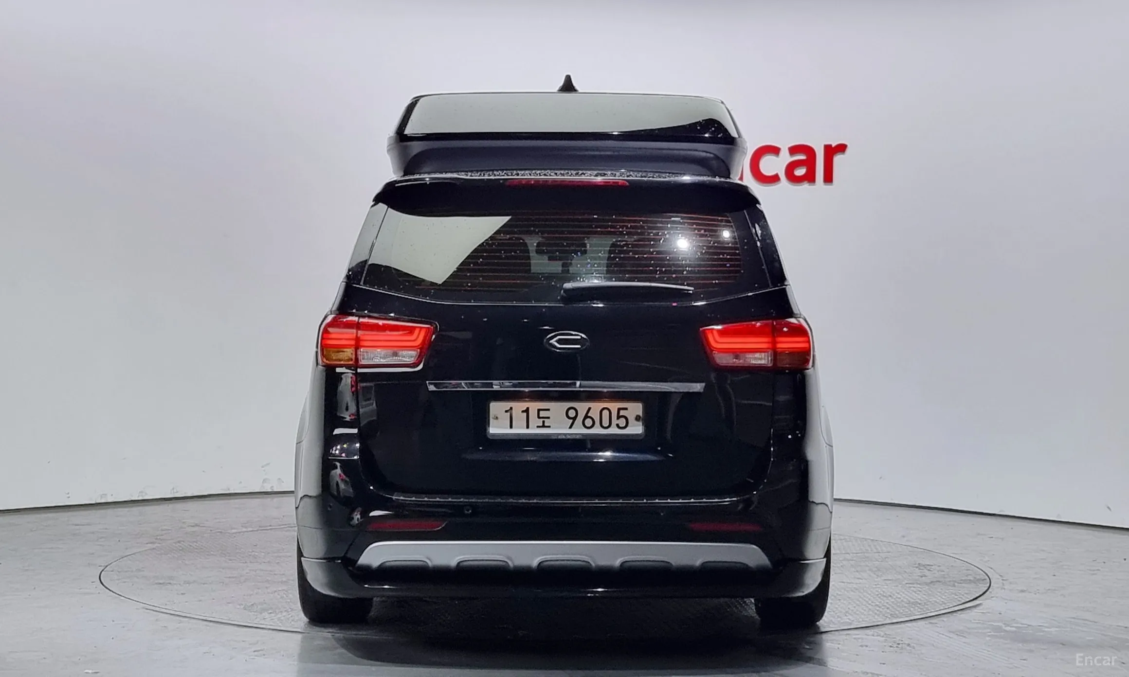 Kia Carnival превью 3