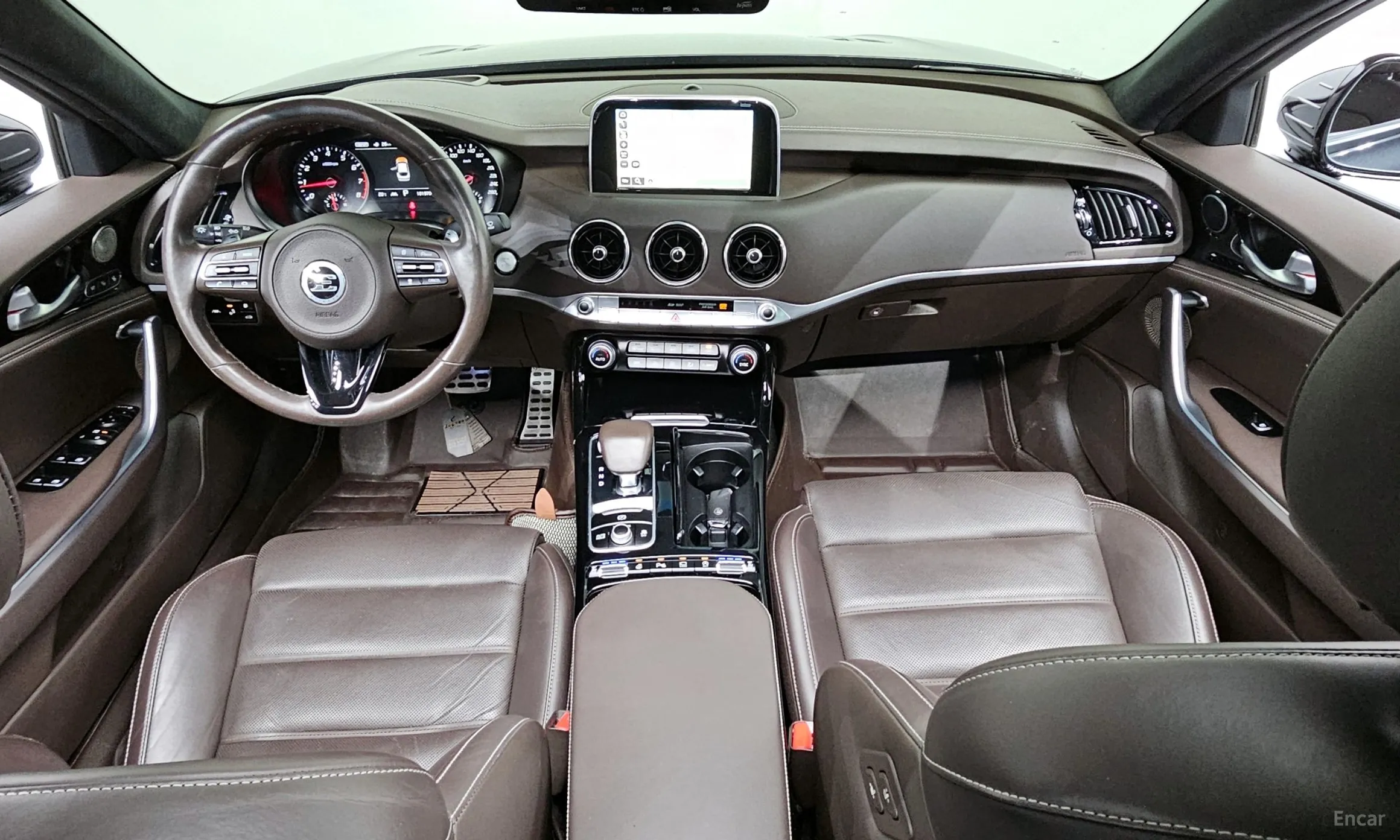 Kia Stinger превью 4