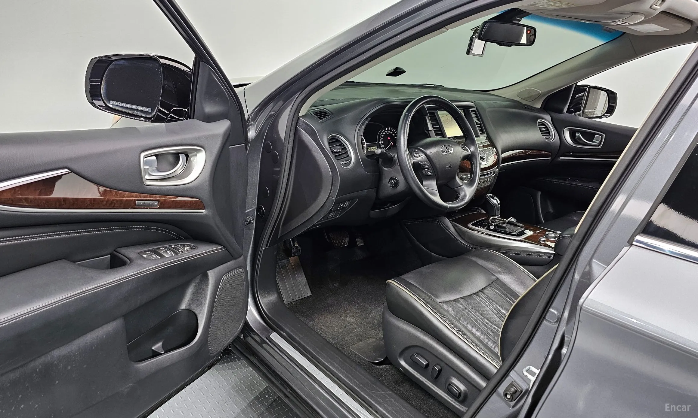 Infiniti QX60 превью 11