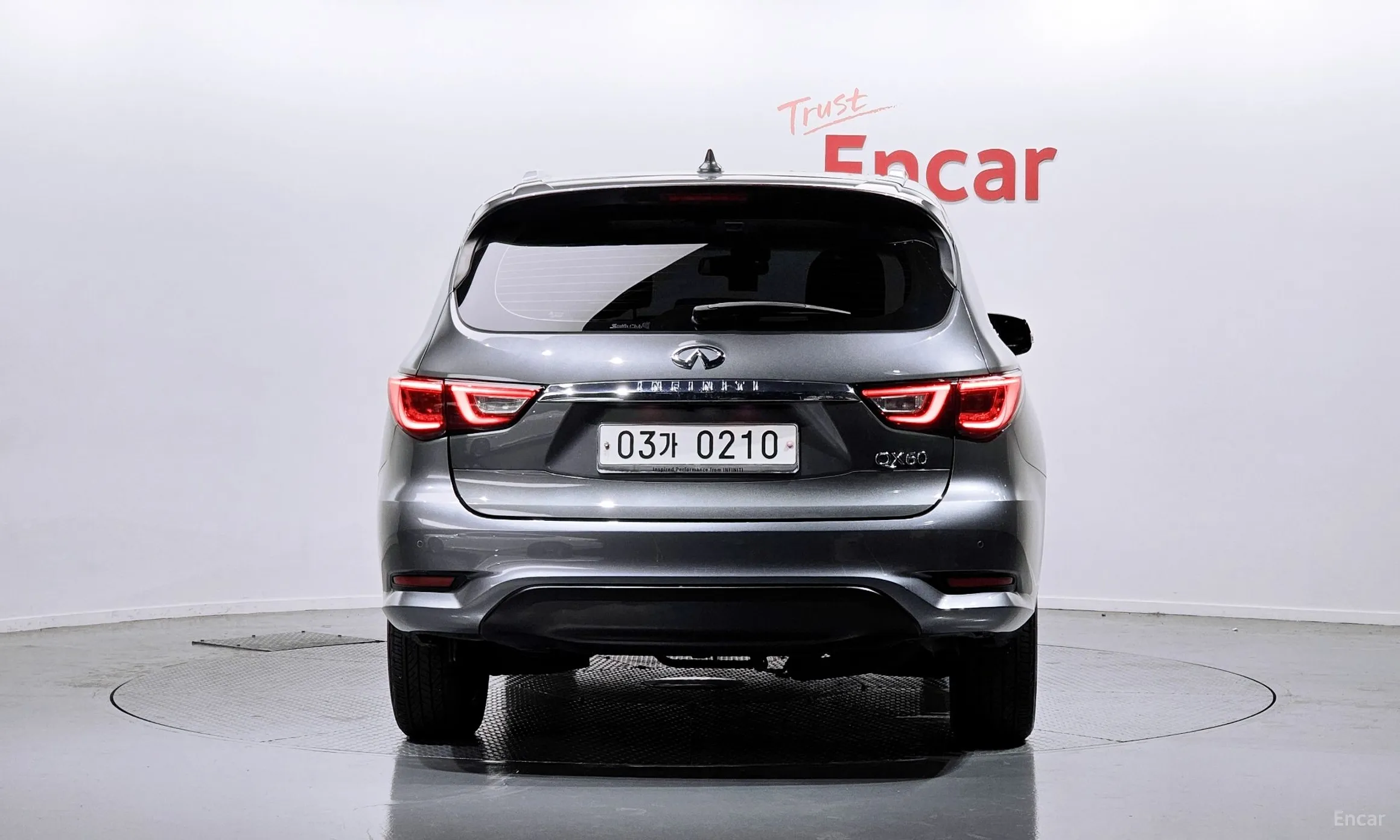 Infiniti QX60 превью 4