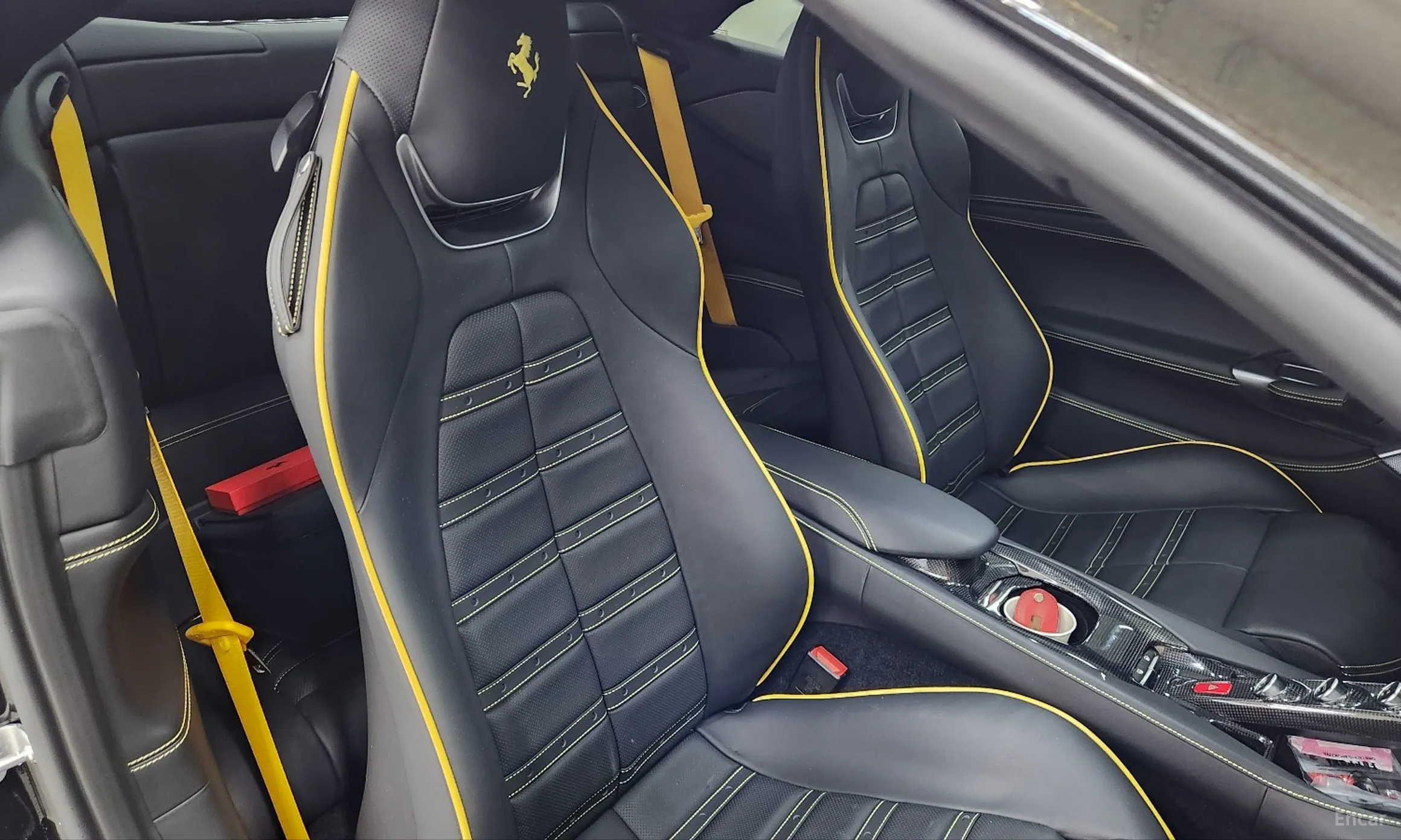 Ferrari Portofino превью 15