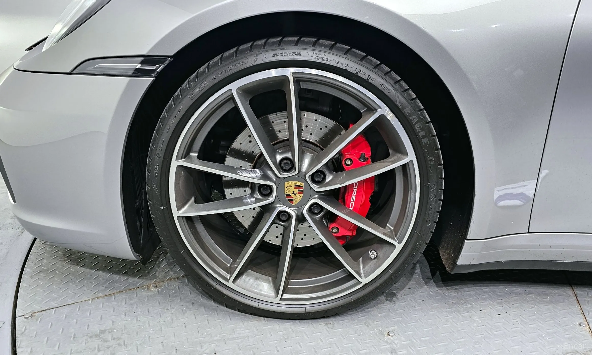 Porsche 911 (992) превью 5