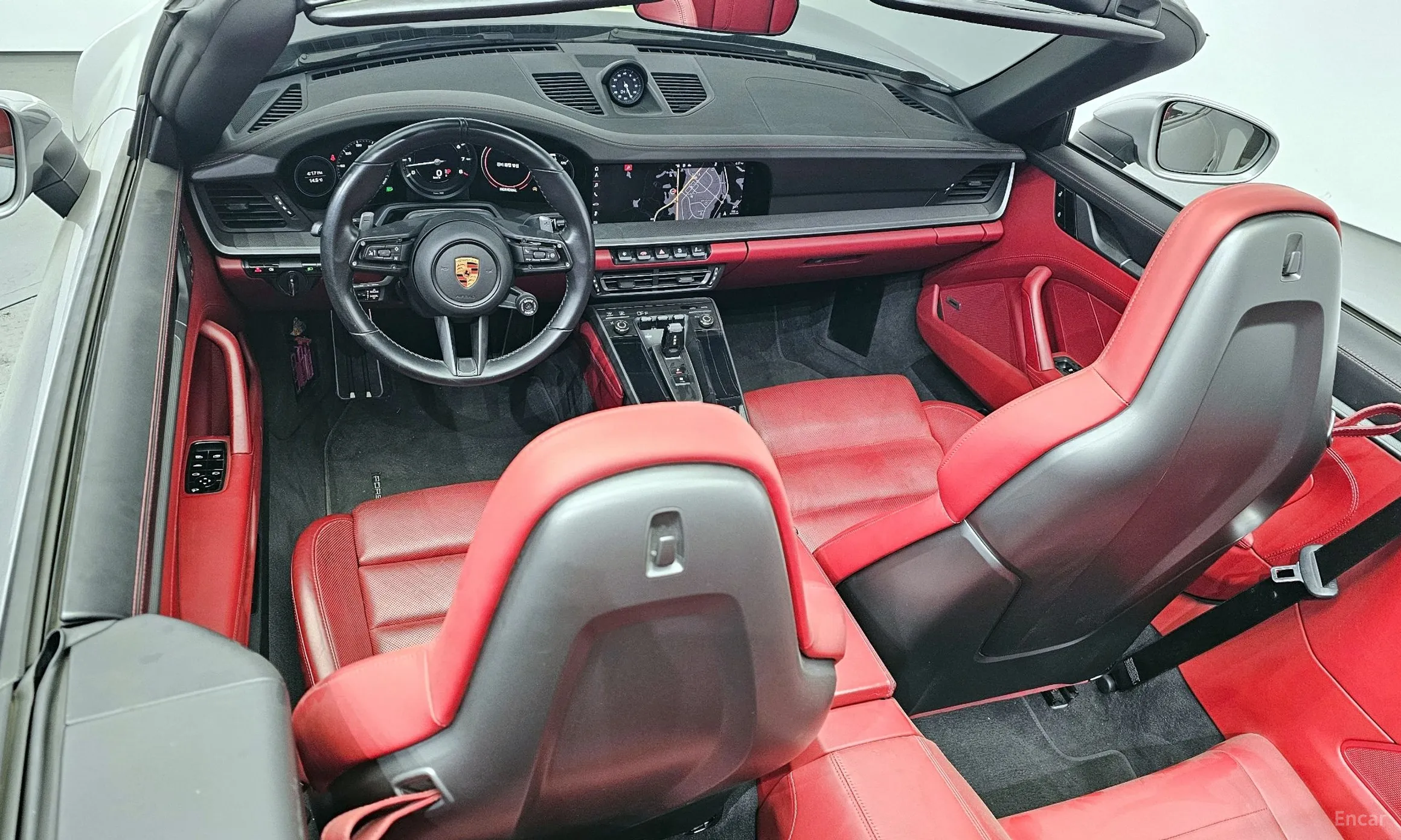 Porsche 911 (992) превью 7