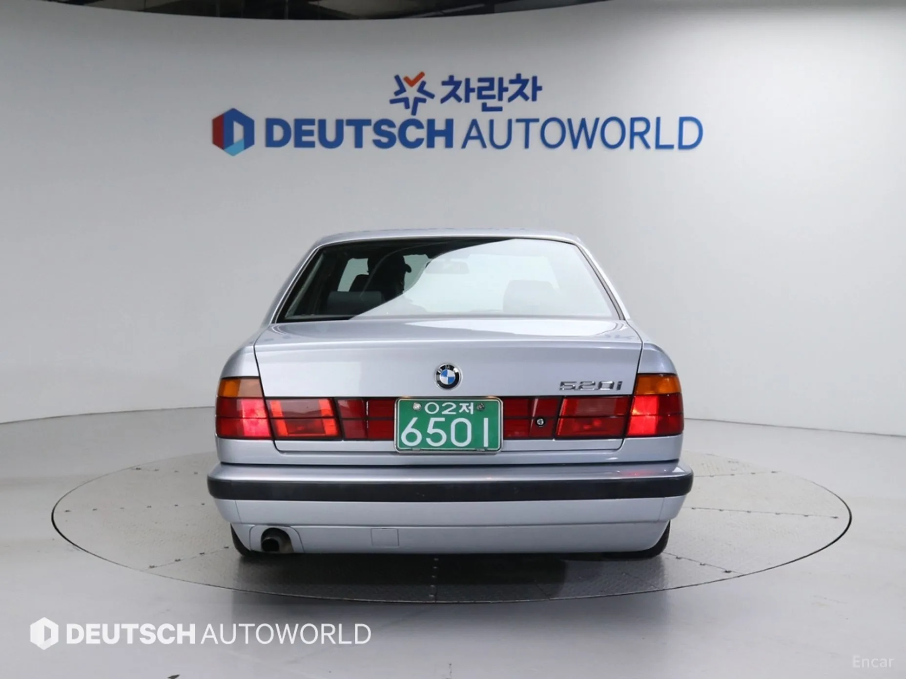 BMW 5 Series превью 3