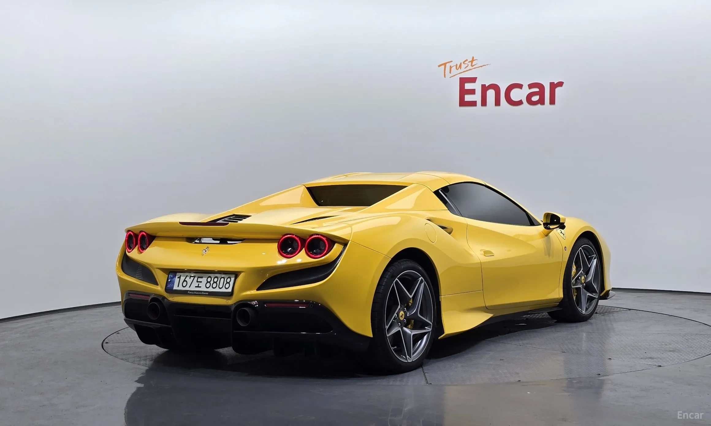 Ferrari F8 Spider превью 2