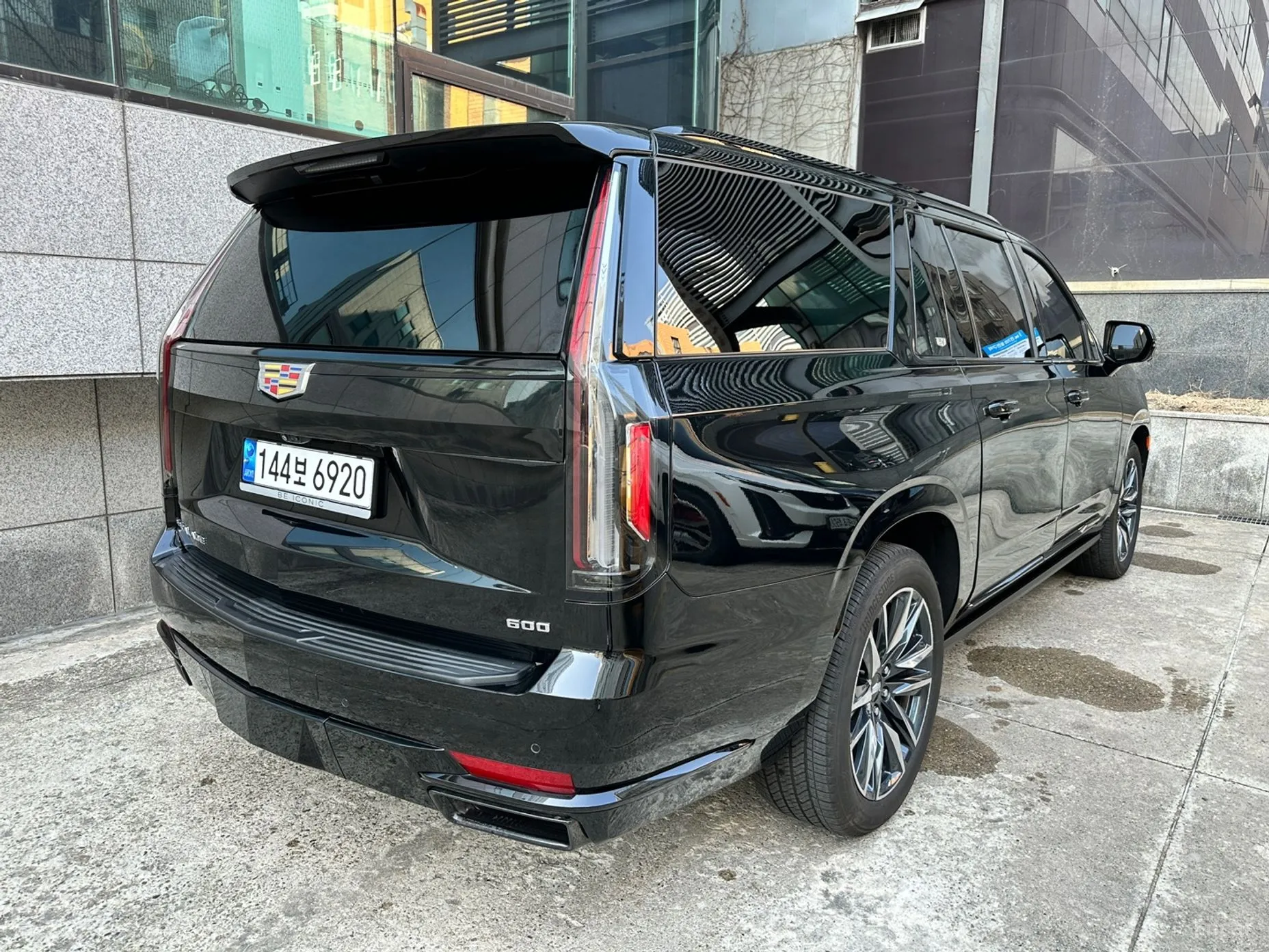 Cadillac Escalade 5th Generation