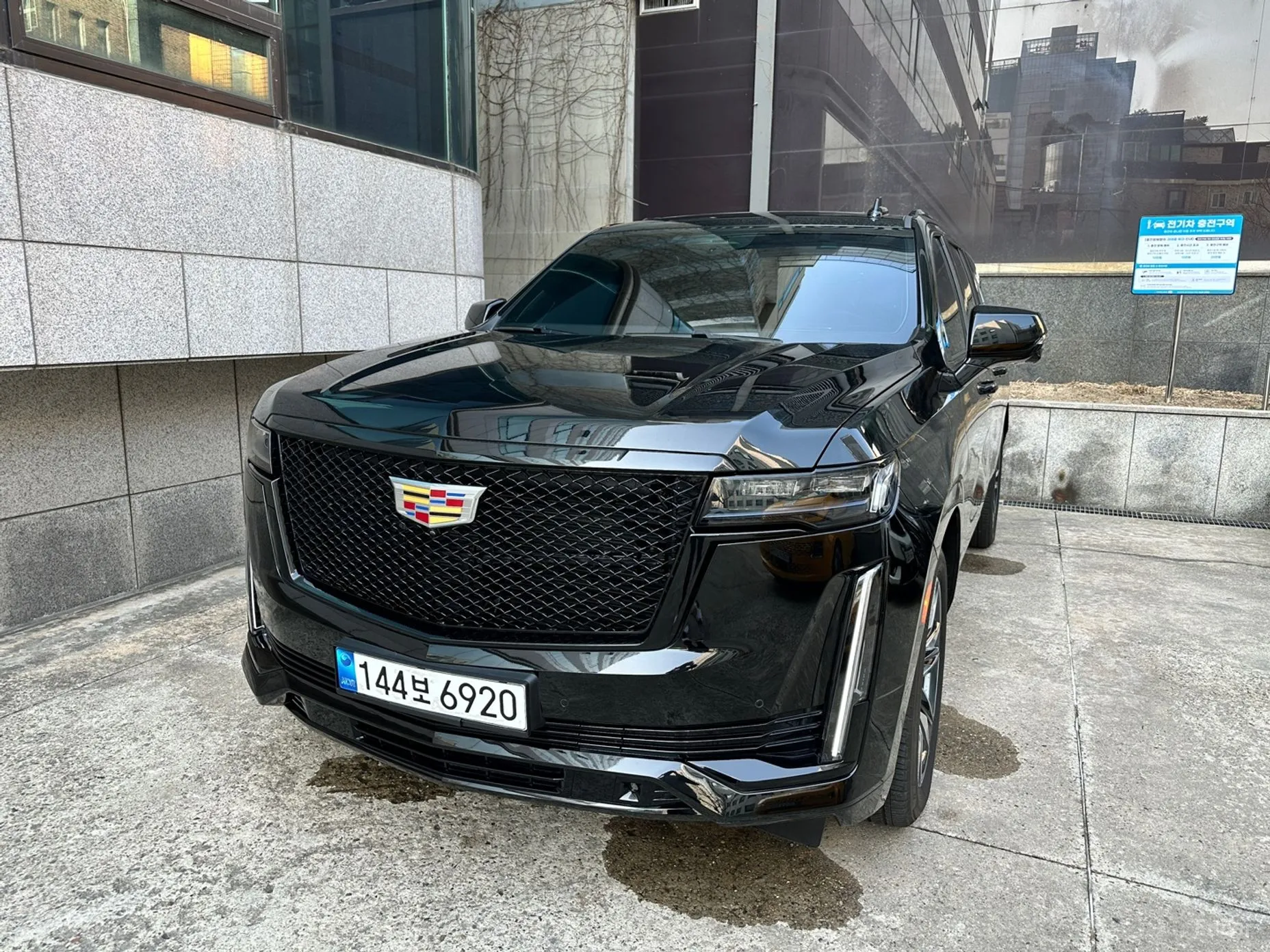 Cadillac Escalade 5th Generation превью 3