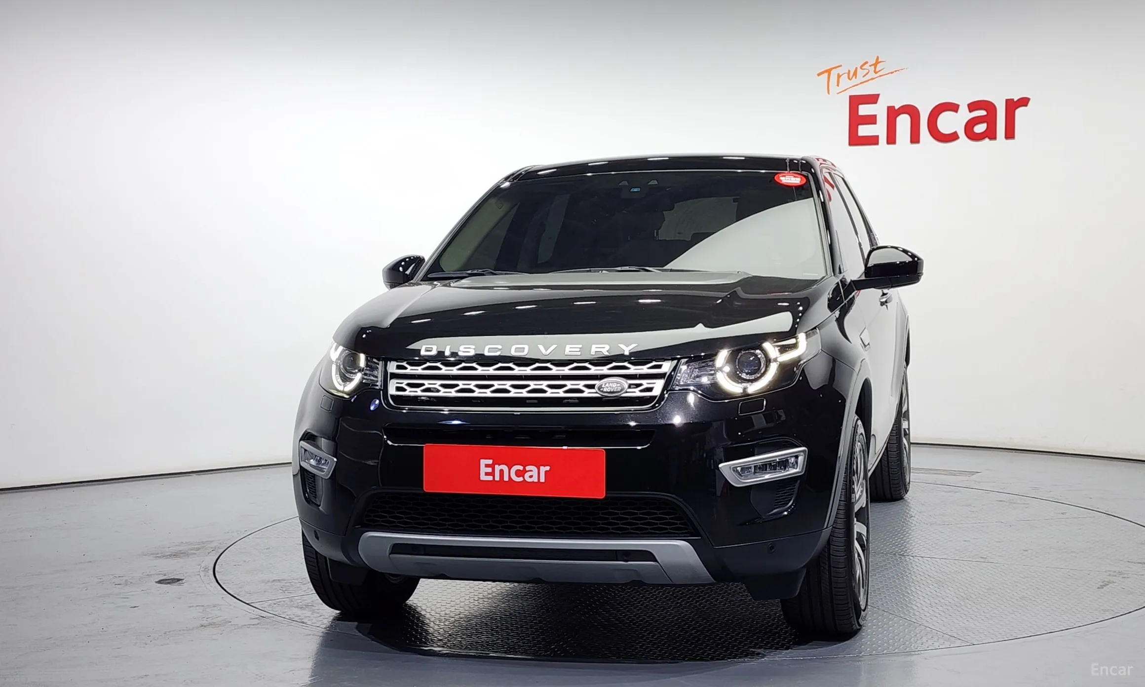 Land Rover Discovery Sports превью 2
